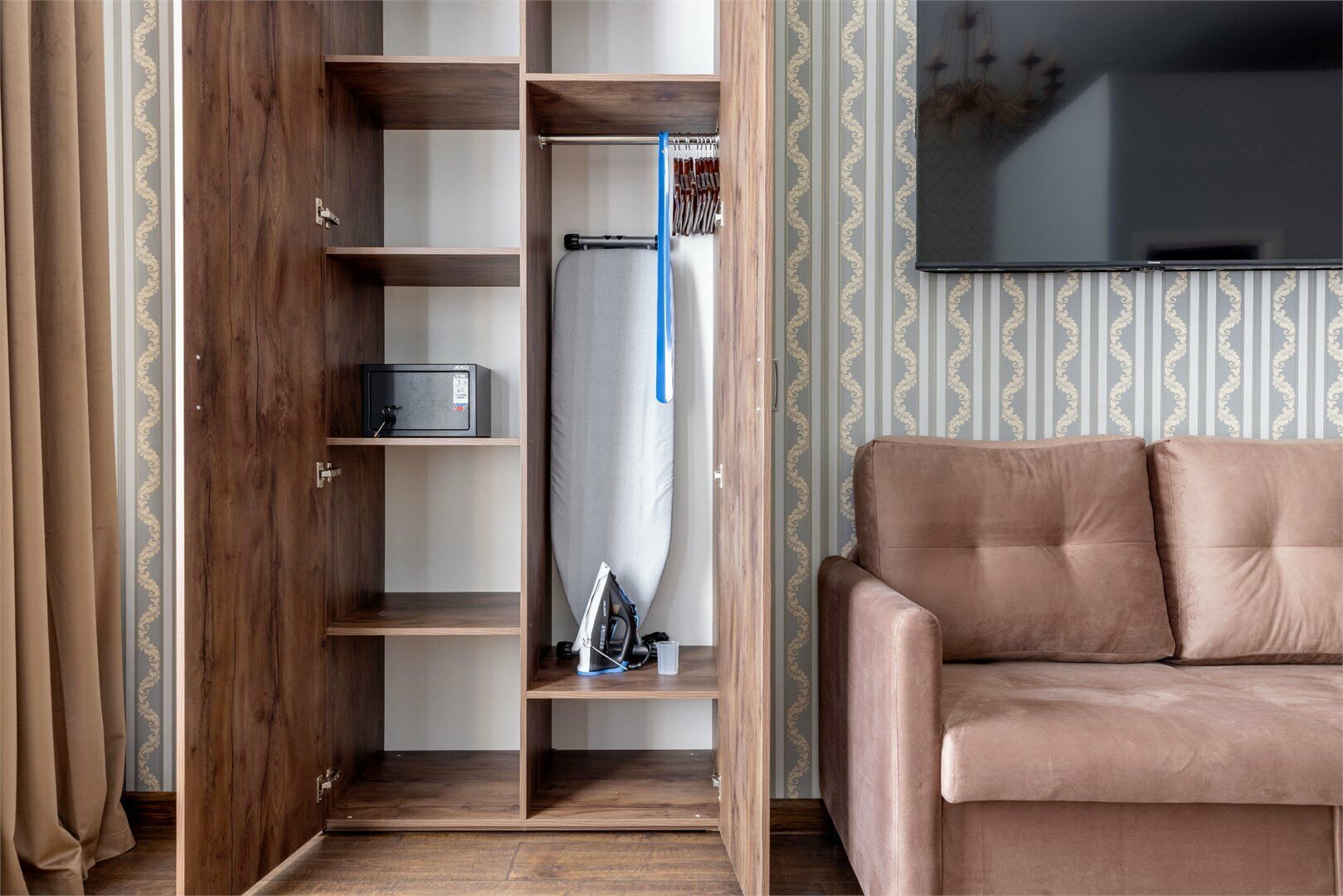 Делюкс Апартаменты с кроватью "Кинг-Сайз" и видом на город №4