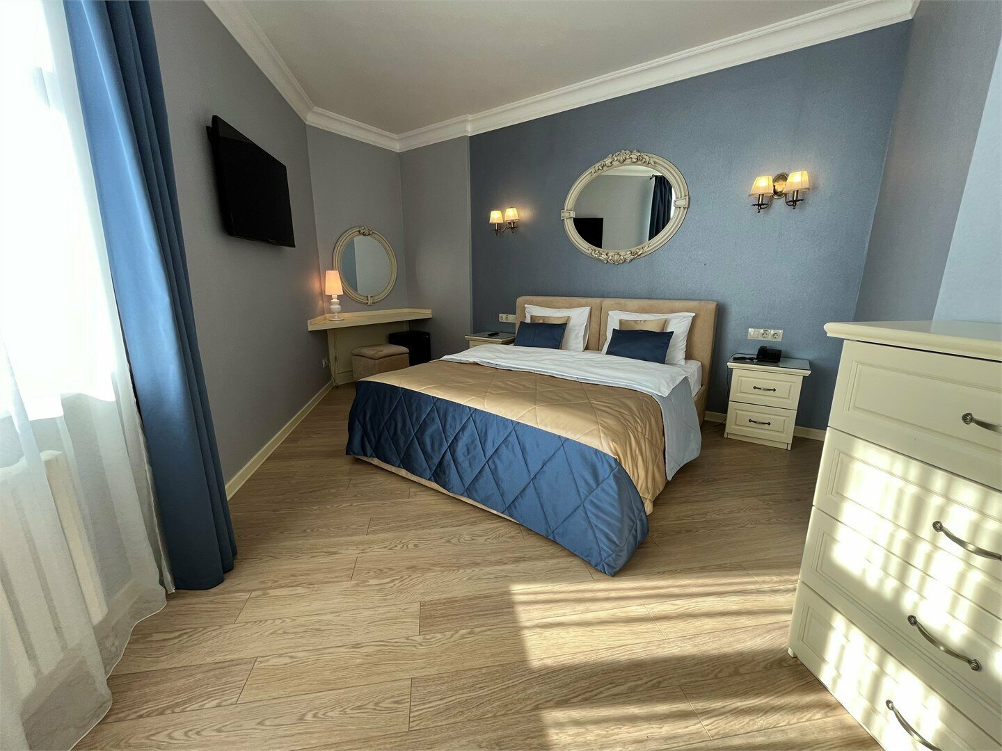 Полулюкс Модерн