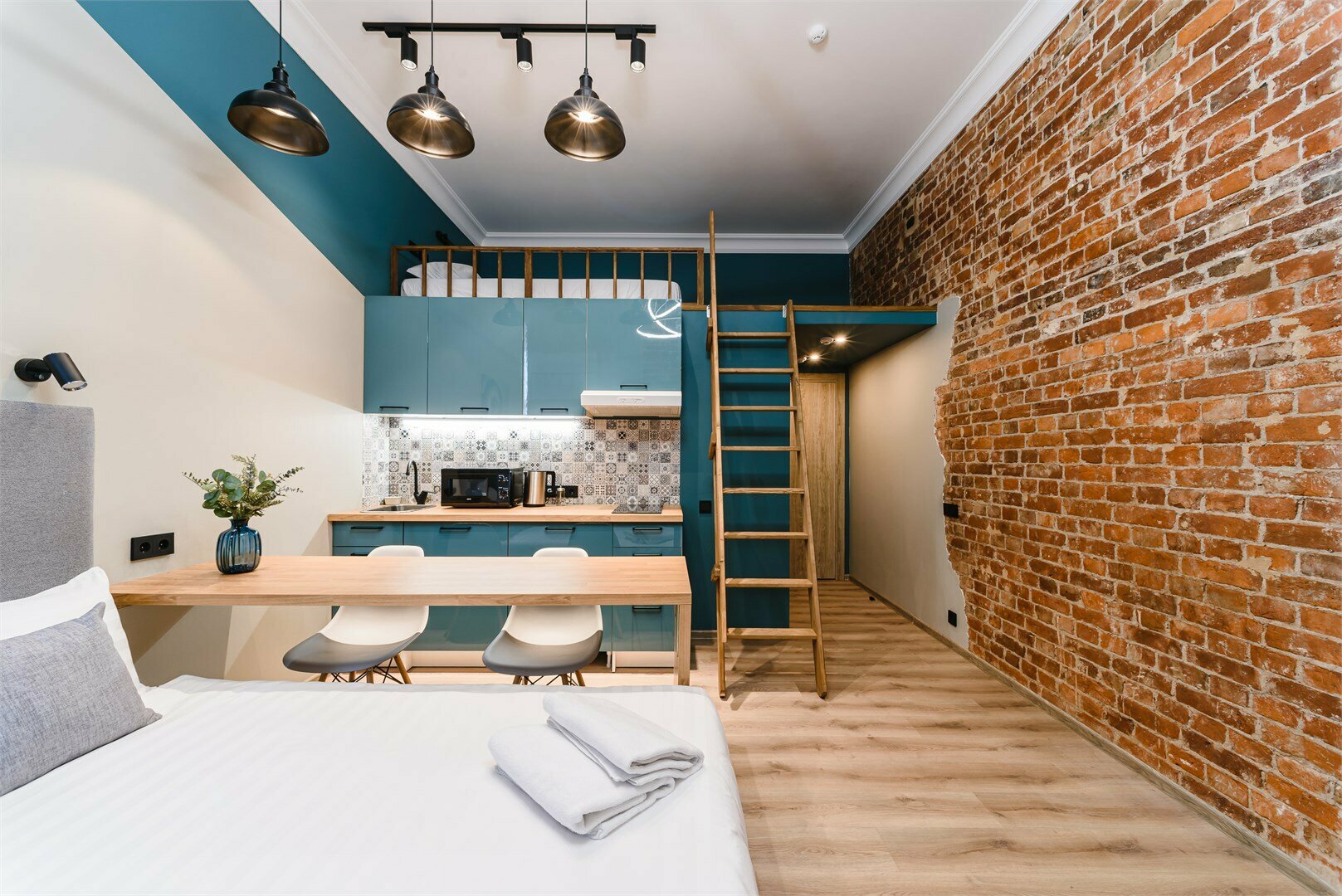 Двухуровневый четырехместный номер