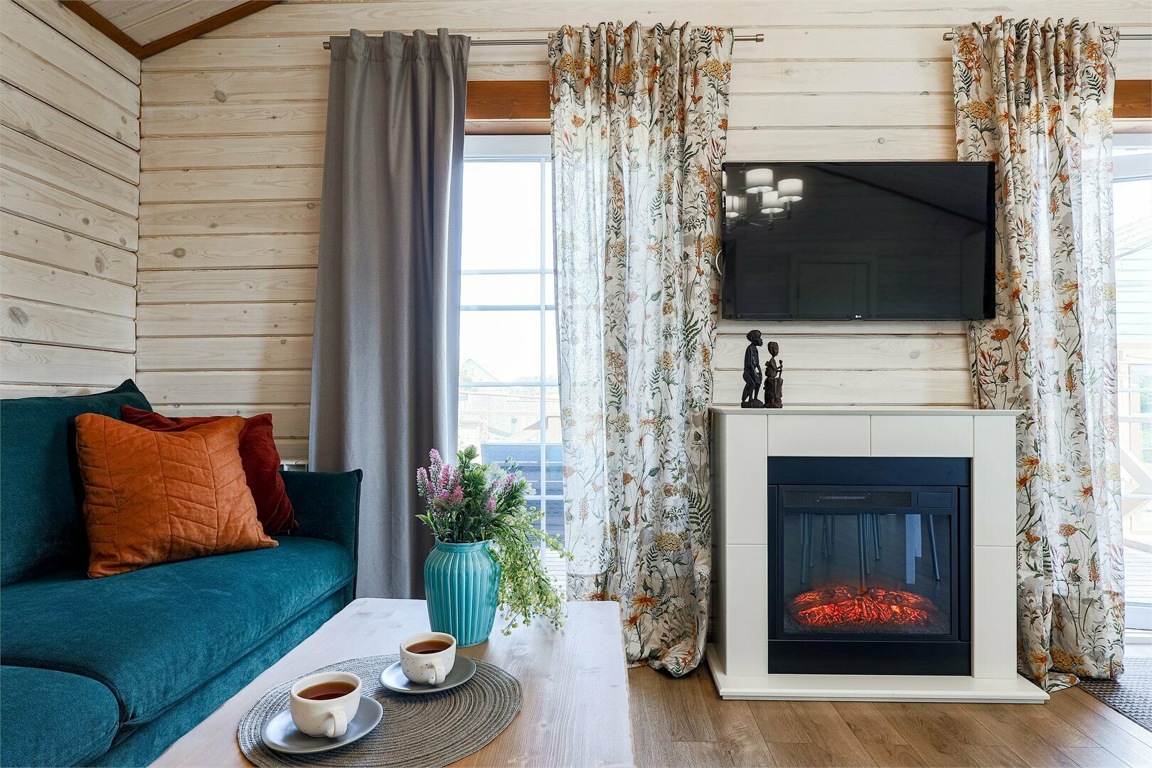 Коттедж с террасой