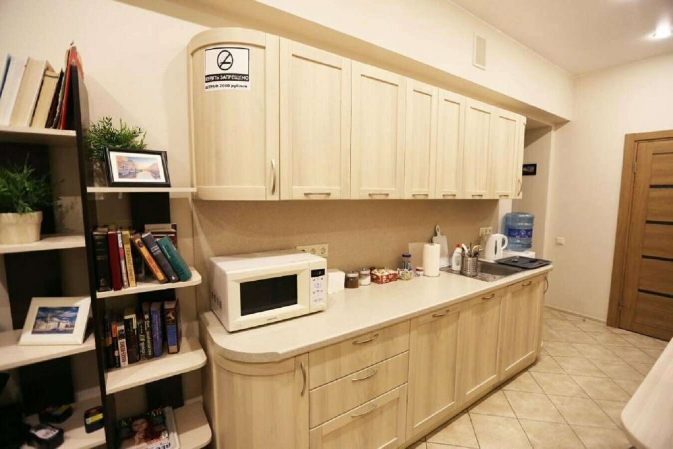 Семейный номер с общей ванной комнатой