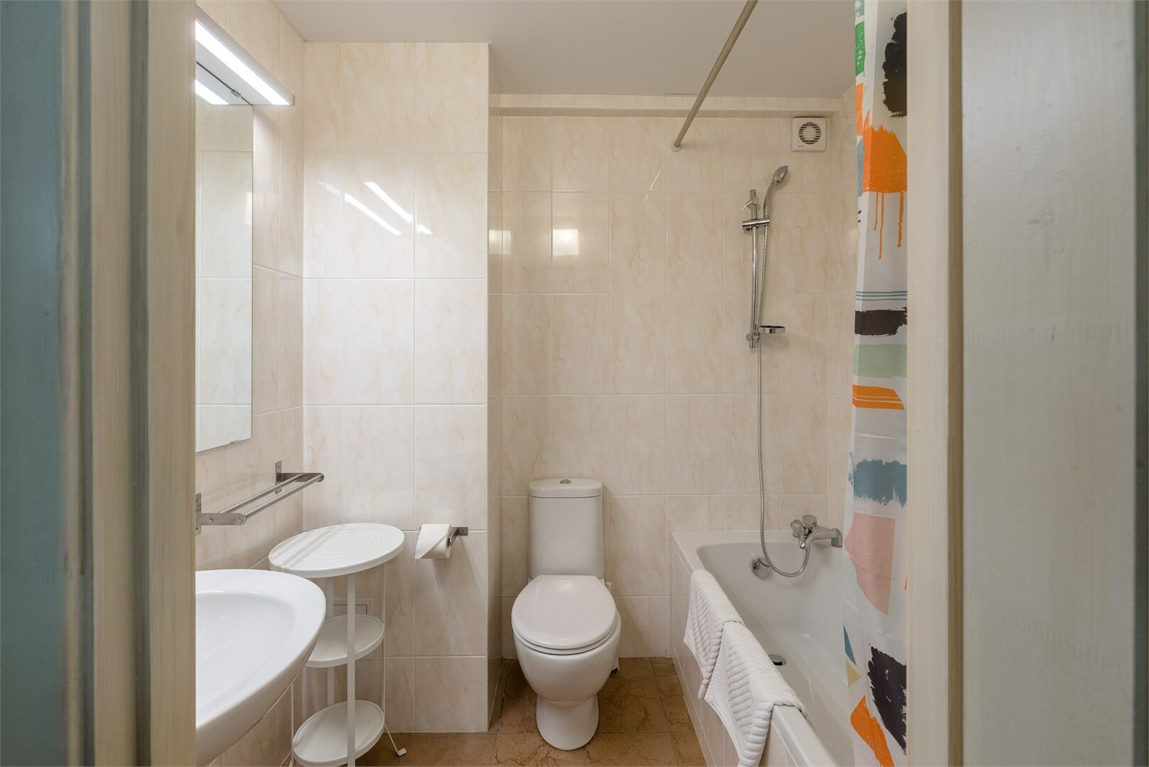 Комната двухместная с двухспальной кроватью