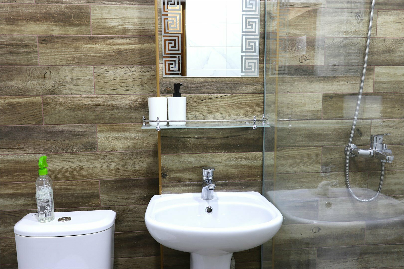 «Стандарт» в цокольном этаже