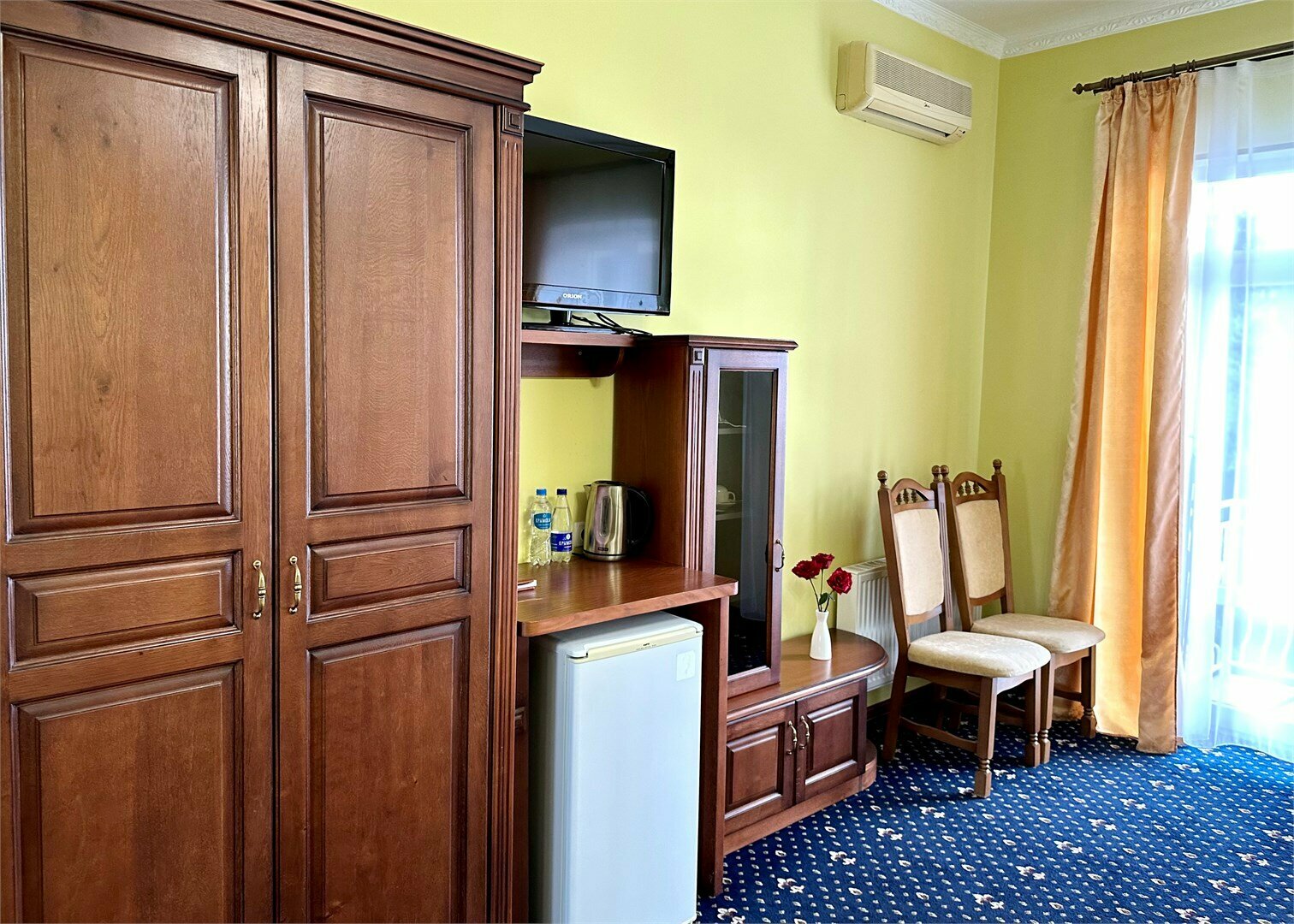 Номера Комфорт с балконом с двумя раздельными кроватями с видом на море