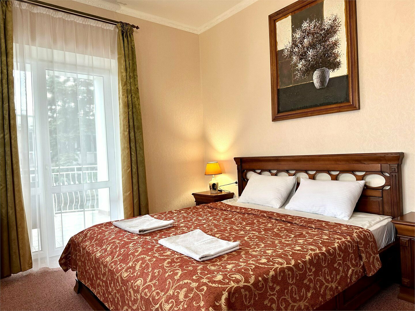 Номера Комфорт с балконом с одной совместной кроватью с видом на море