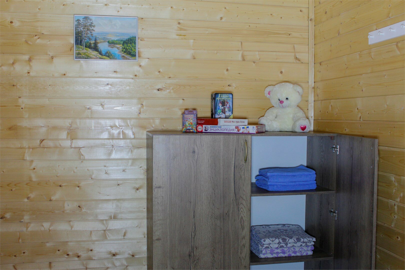 6ти местный одноэтажный коттедж с 3мя спальнями, 2мя двуспальными кроватями и 2мя односпальными