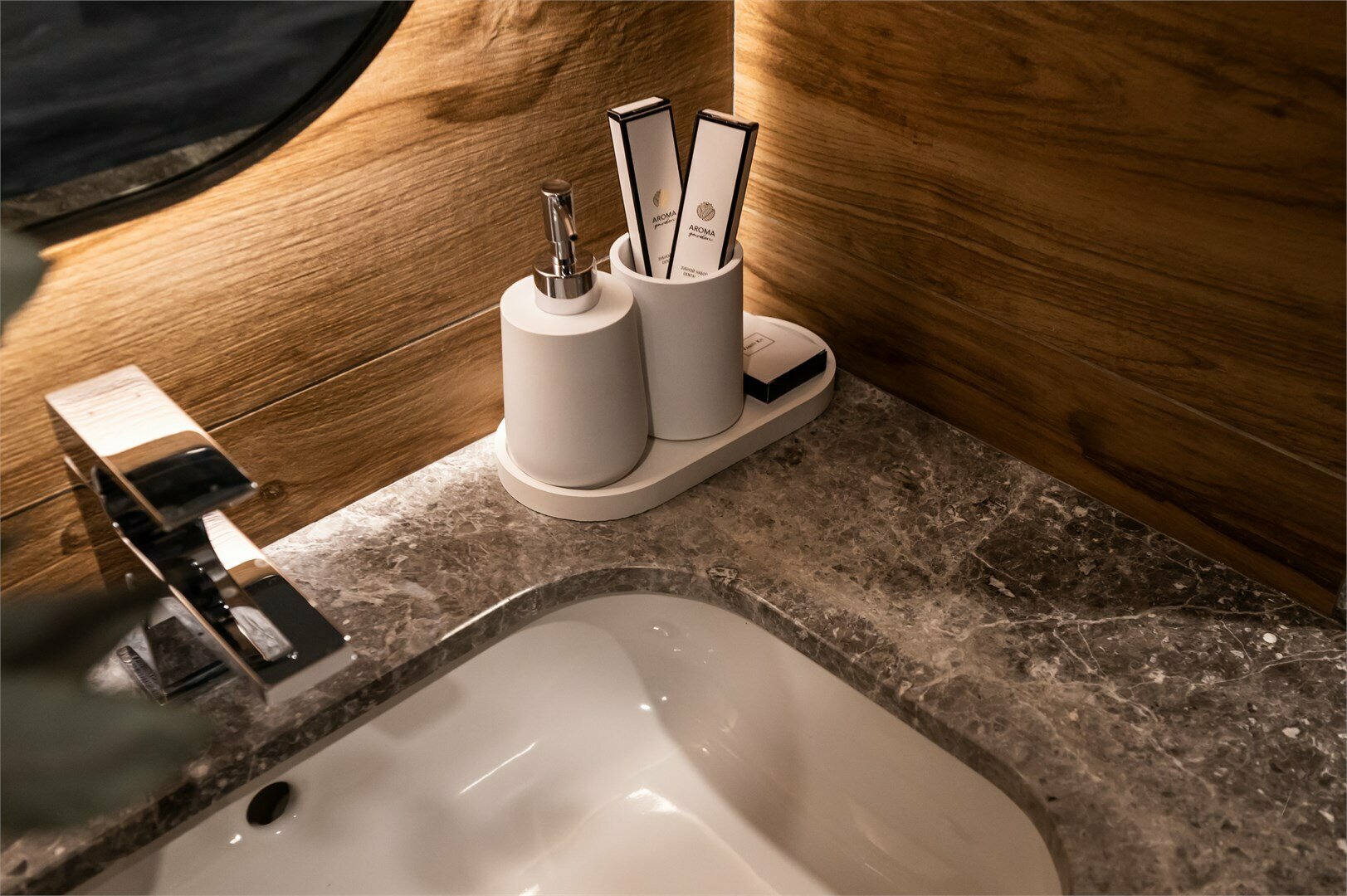 Апартамент люкс с балконом "Королевский Вид"