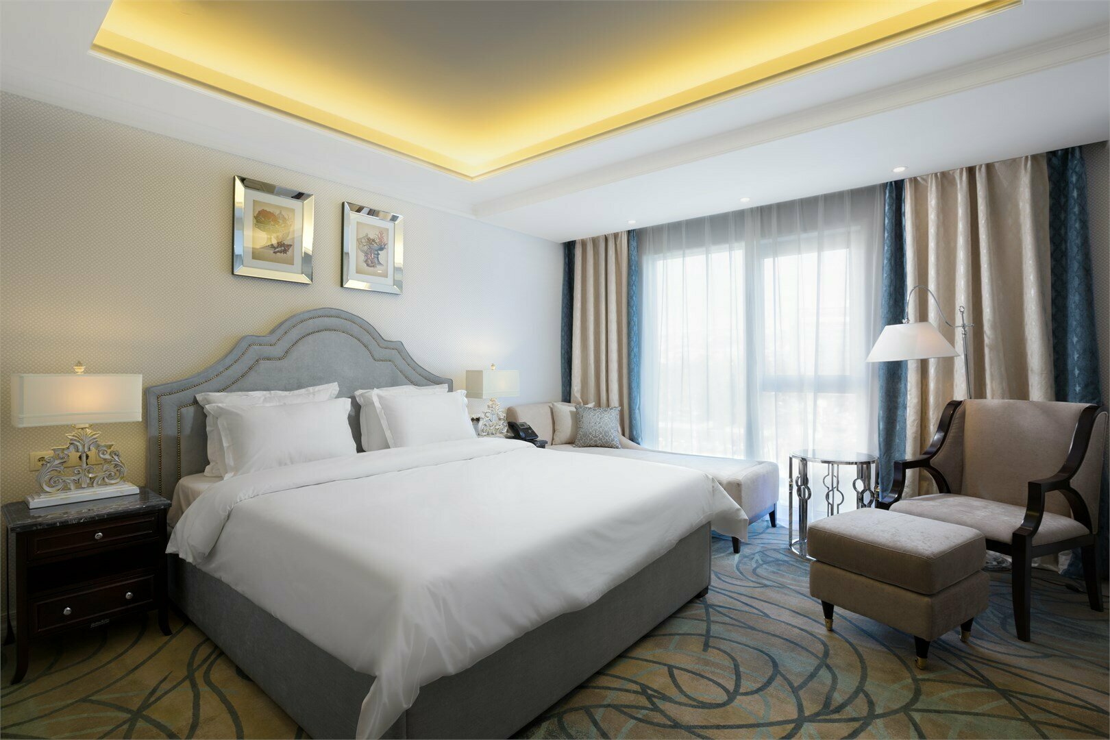 НОМЕР "КОМФОРТ" С КРОВАТЬЮ "QUEEN-SIZE"