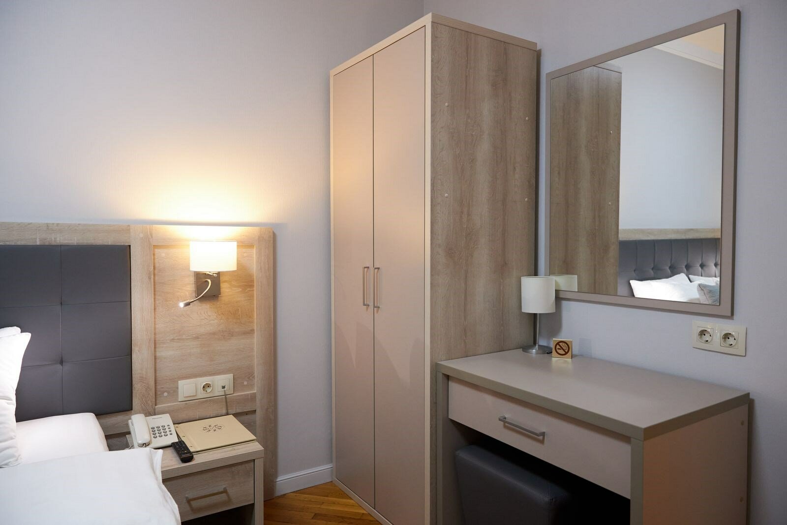 Улучшенный двухместный номер с 1 кроватью или 2 отдельными кроватями, вид на город