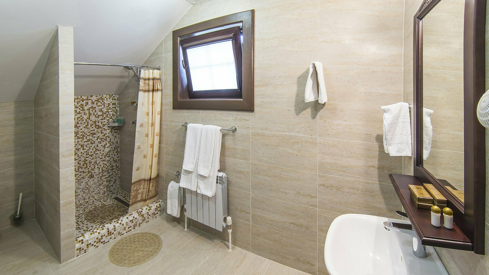 Люкс с 3 спальнями