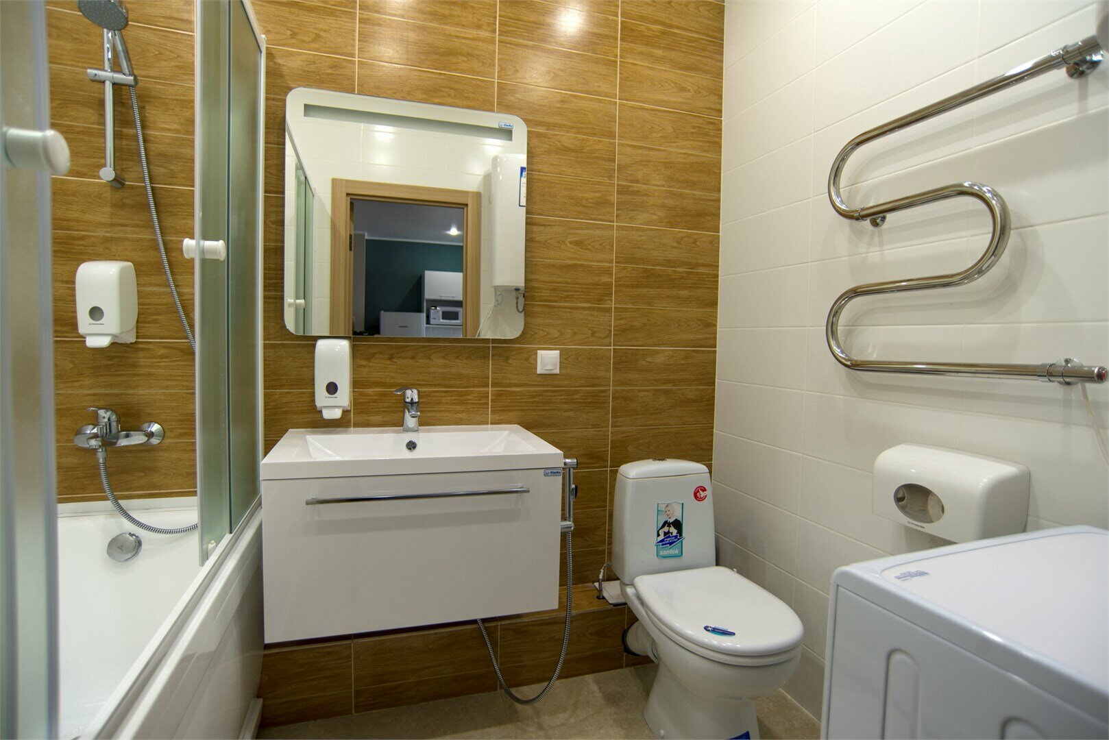 Апартаменты с гостиной и спальней