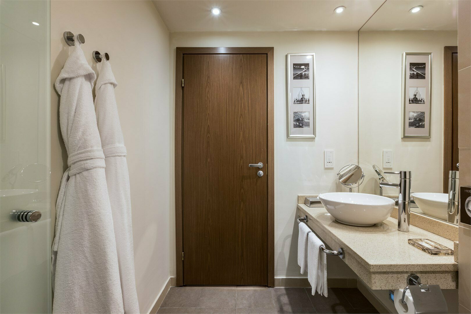 Апартаменты с двумя спальными и кухней