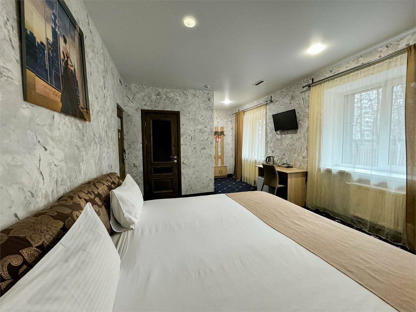 Улучшенный  номер с одной  кроватью