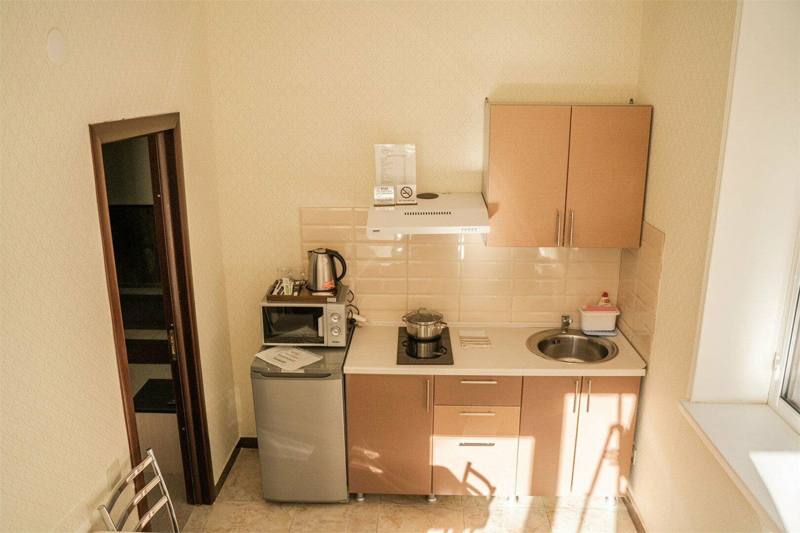 Комфорт трехместный с двуспальной кроватью и диваном