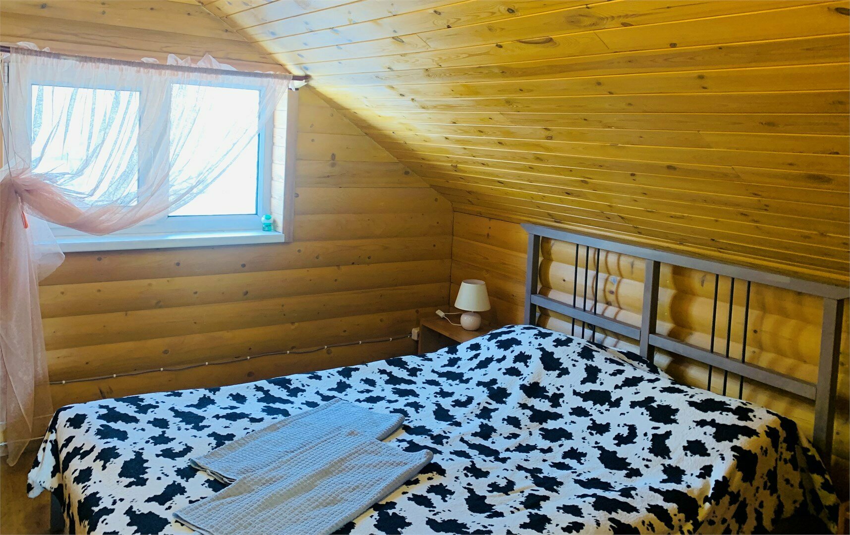 Дом N 3 на 3+1 человек с сауной и беседкой с мангалом