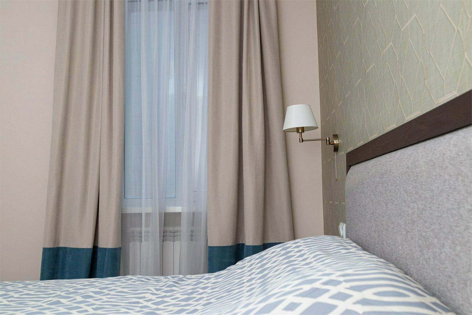 Бизнес с одной 2-спальной кроватью (первая (стандарт))