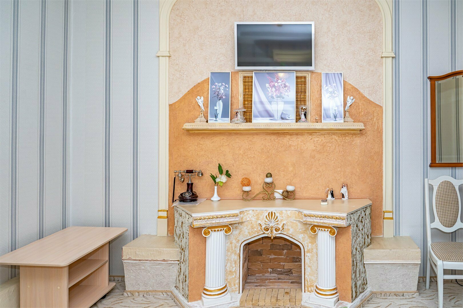 Двухместный Полулюкс с двуспальной кроватью