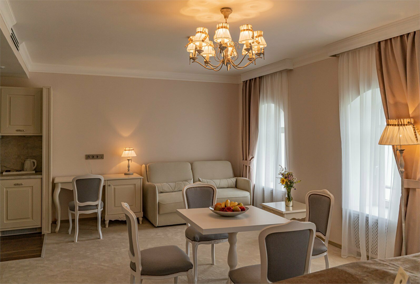 Резидентский люкс с кухней Нумера купца Озерова 5*