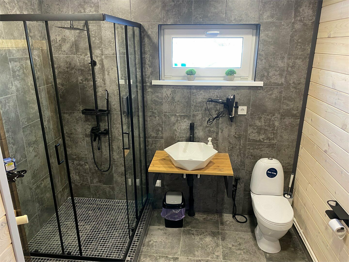 Коттедж с видом на озеро