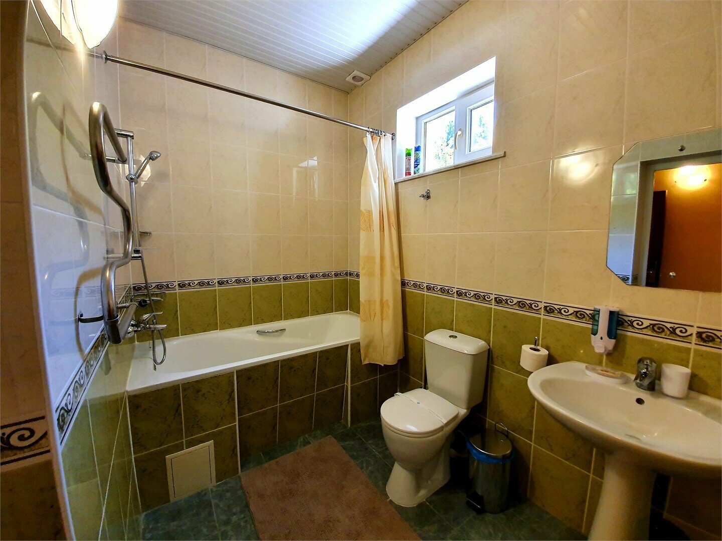 Улучшенный семейный номер № 42