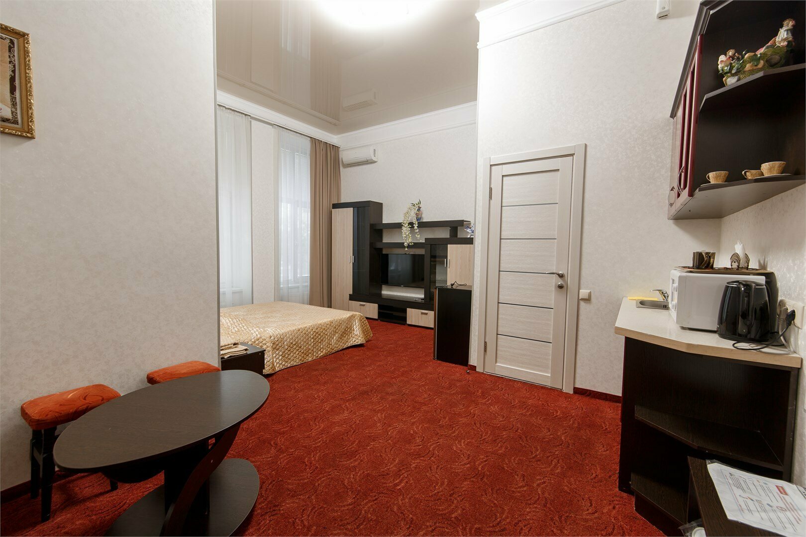 № 1 Судия с 2-спальной кроватью и диван кроватью