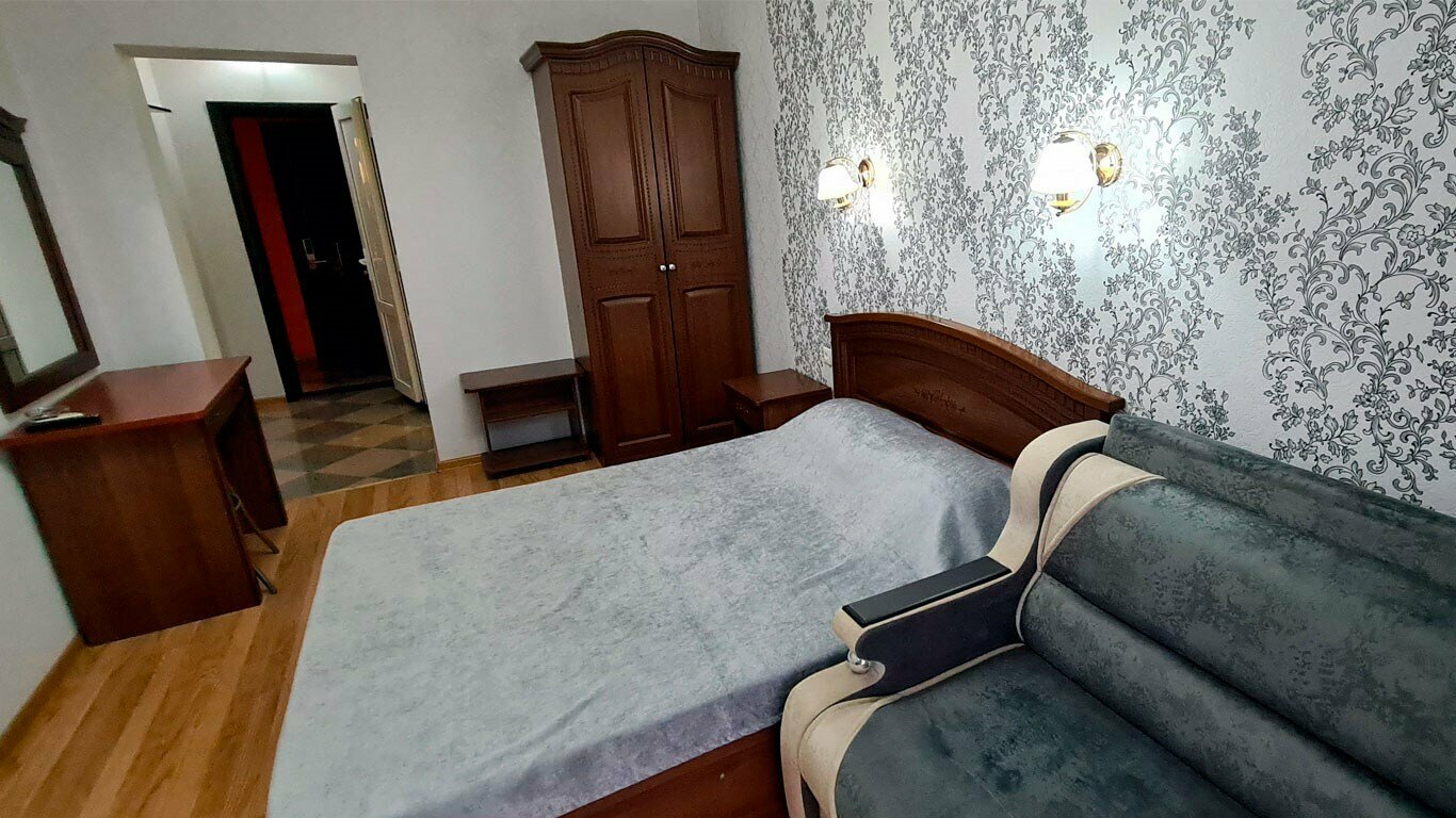 ПОЛУЛЮКС 3-МЕСТНЫЙ