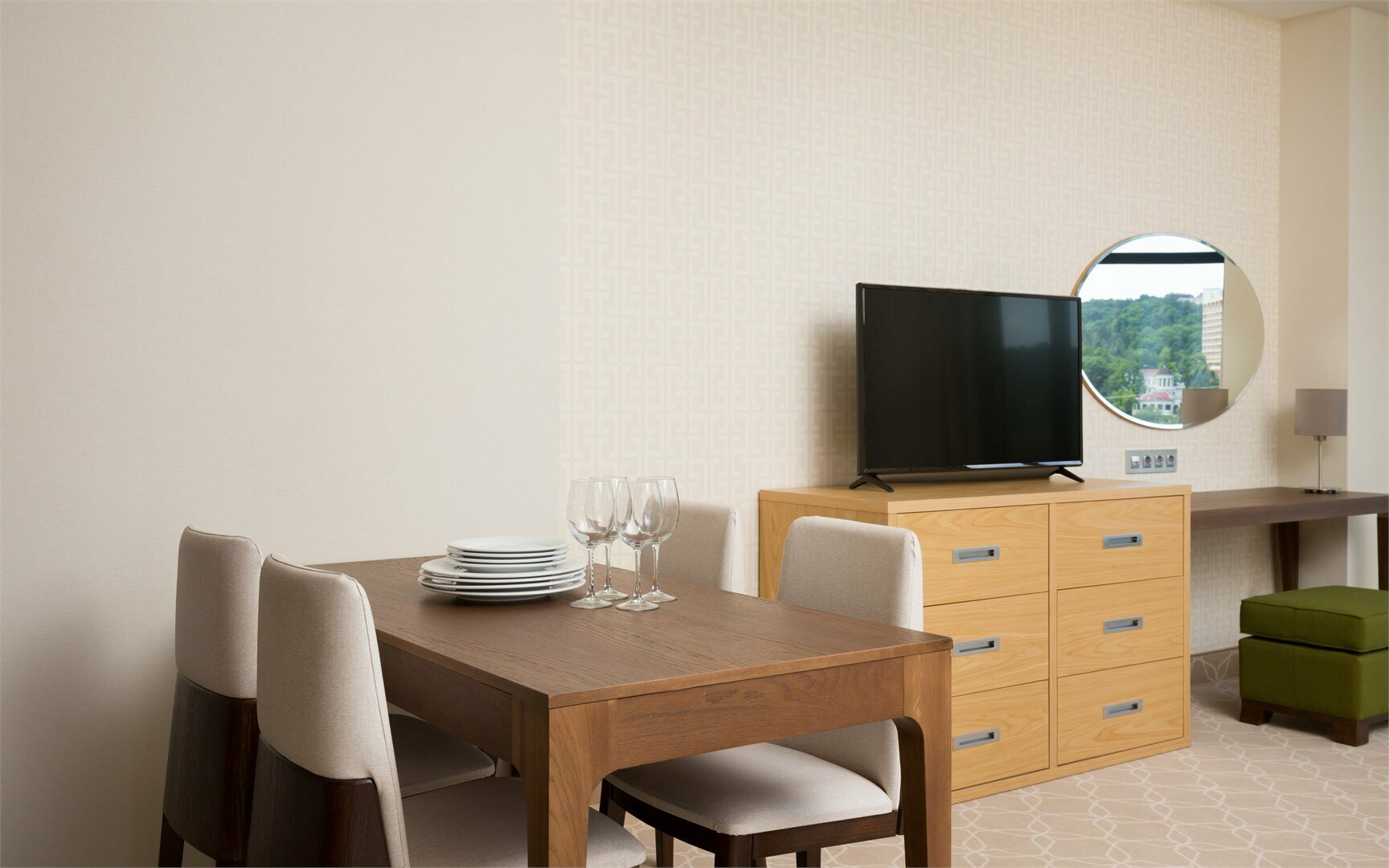 Люкс с видом на сад