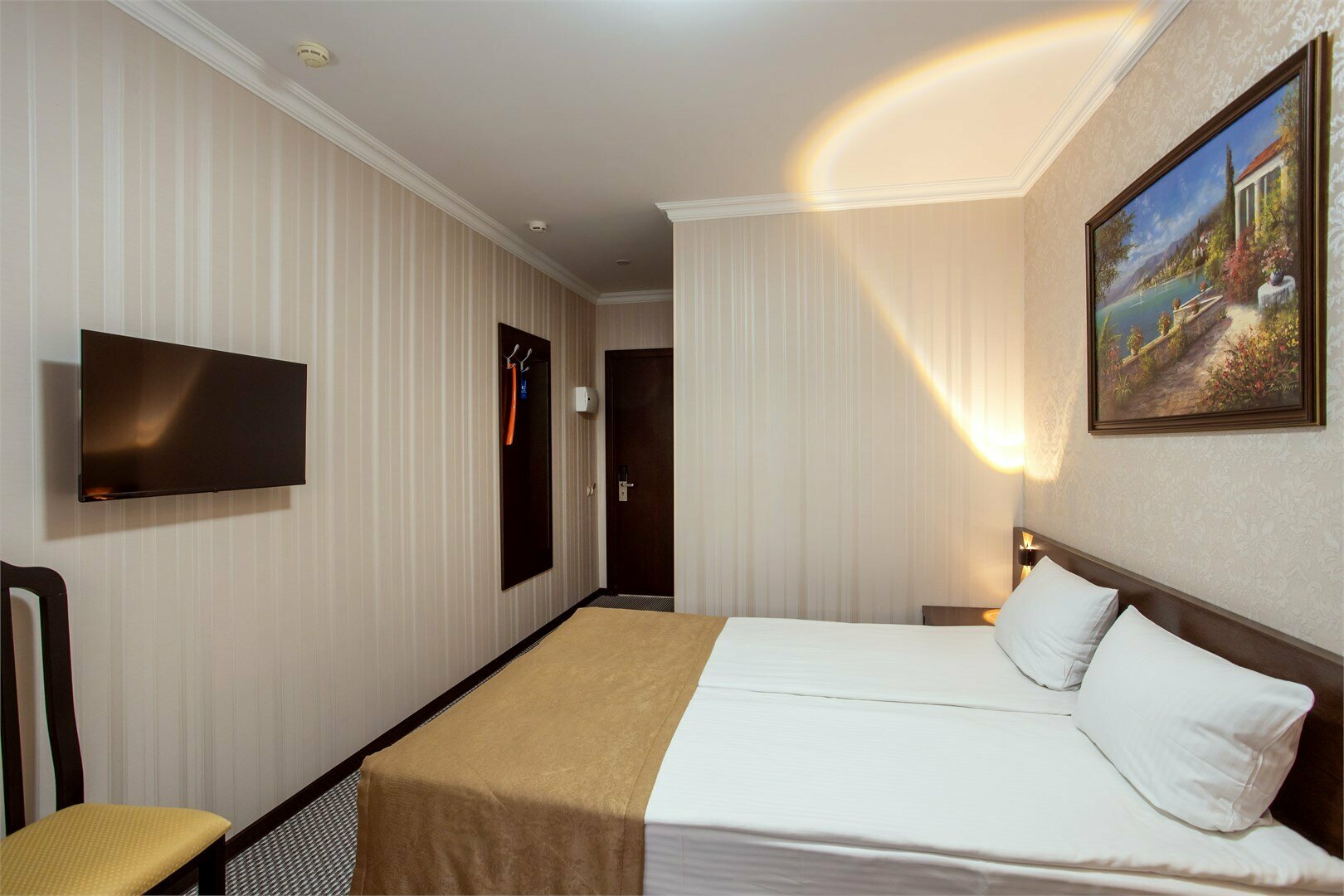 Стандарт с двуспальной кроватью