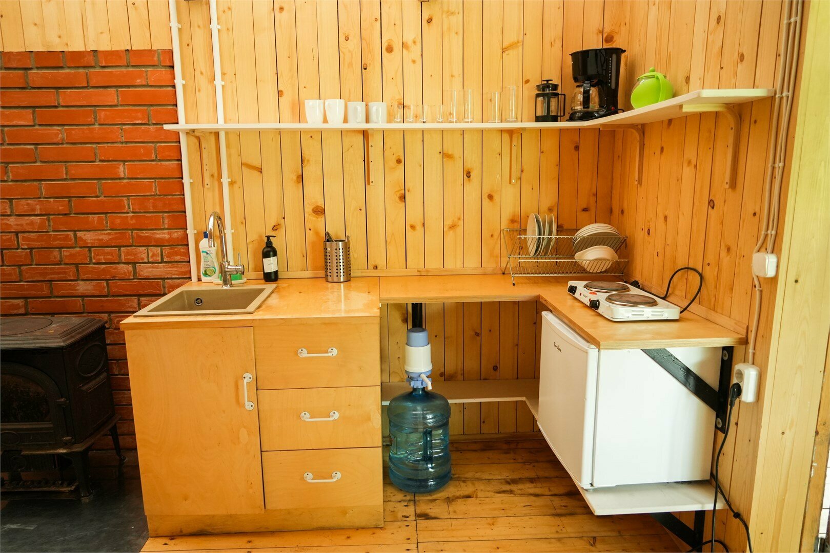 арт-дом  «Сарай Сараев».  Авторы АБ  «Manipulazio ne internazionale» и арт-группа «Mississippi »