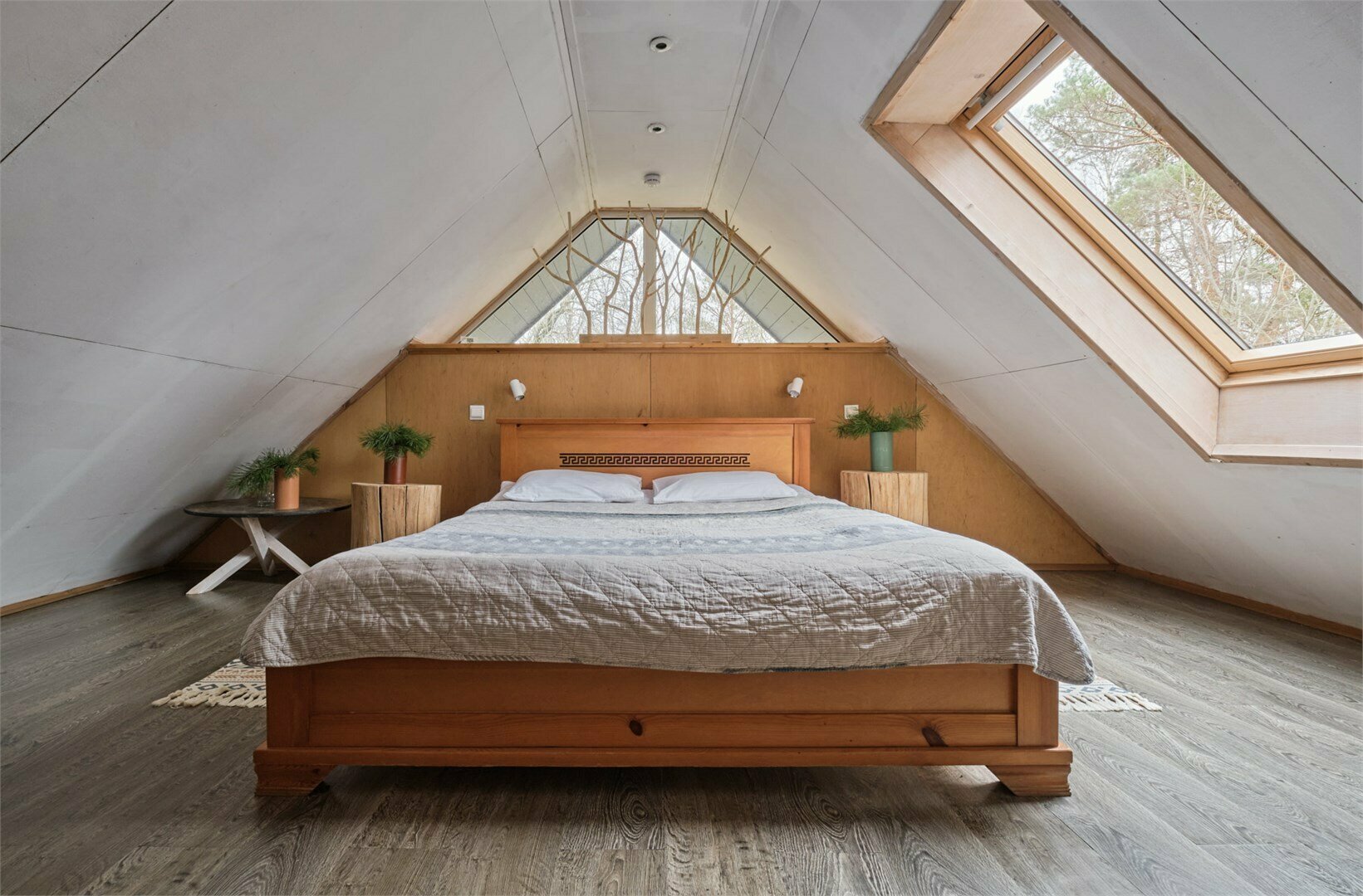 Улучшенный стандарт с одной кроватью