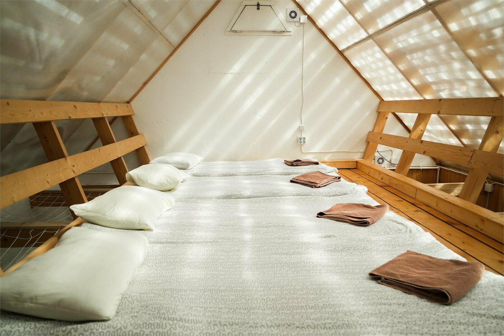 арт-дом  «Сарай Сараев».  Авторы АБ  «Manipulazio ne internazionale» и арт-группа «Mississippi »