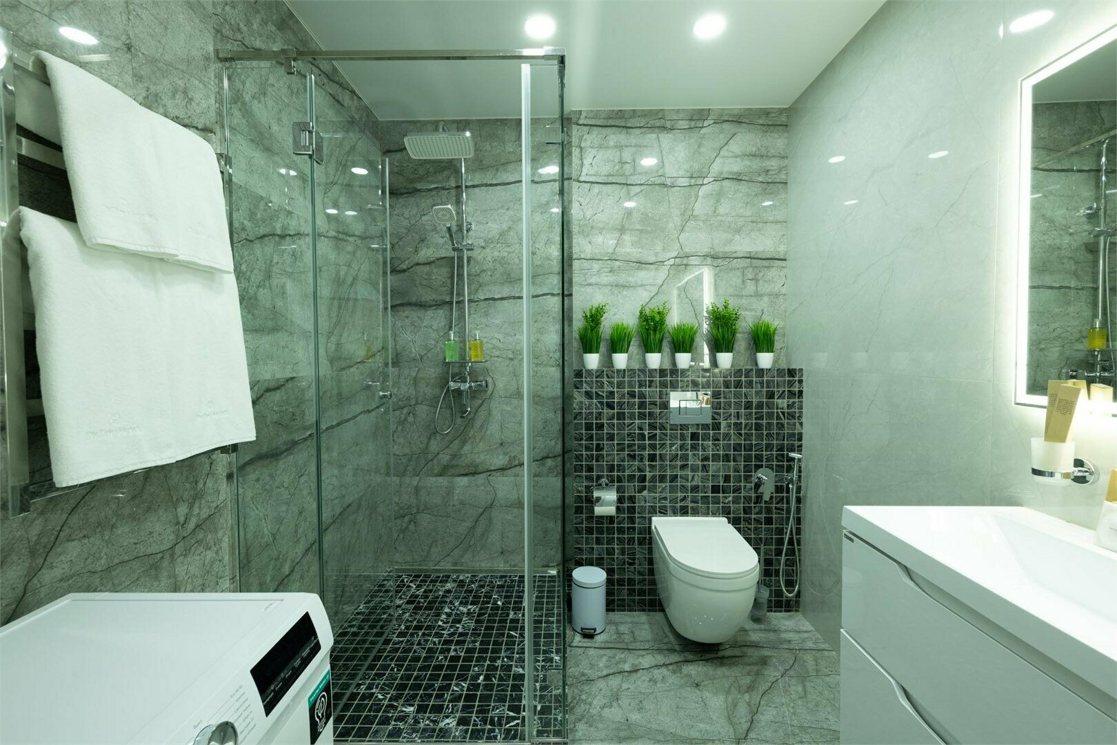 Двухкомнатные апартаменты с балконом и видом на море