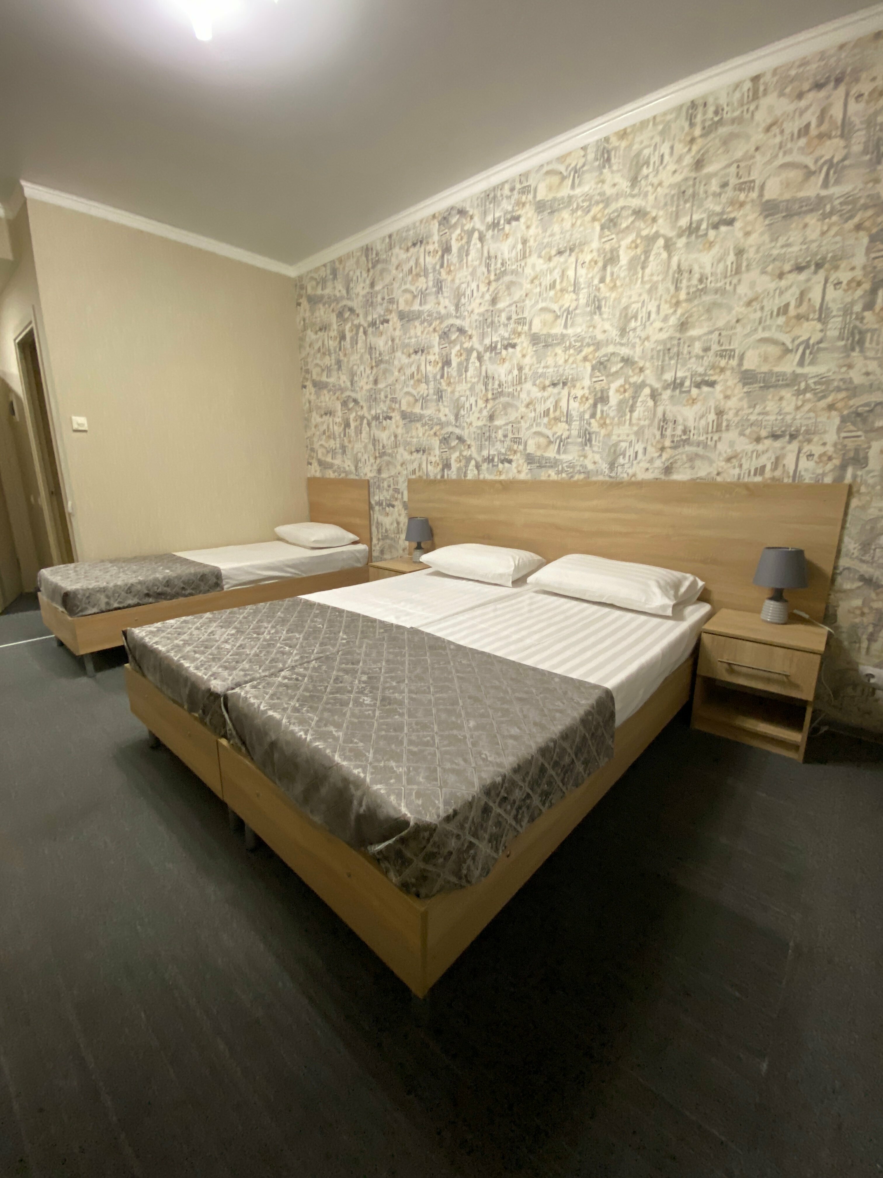 Улучшенный трехместный номер с видом на море