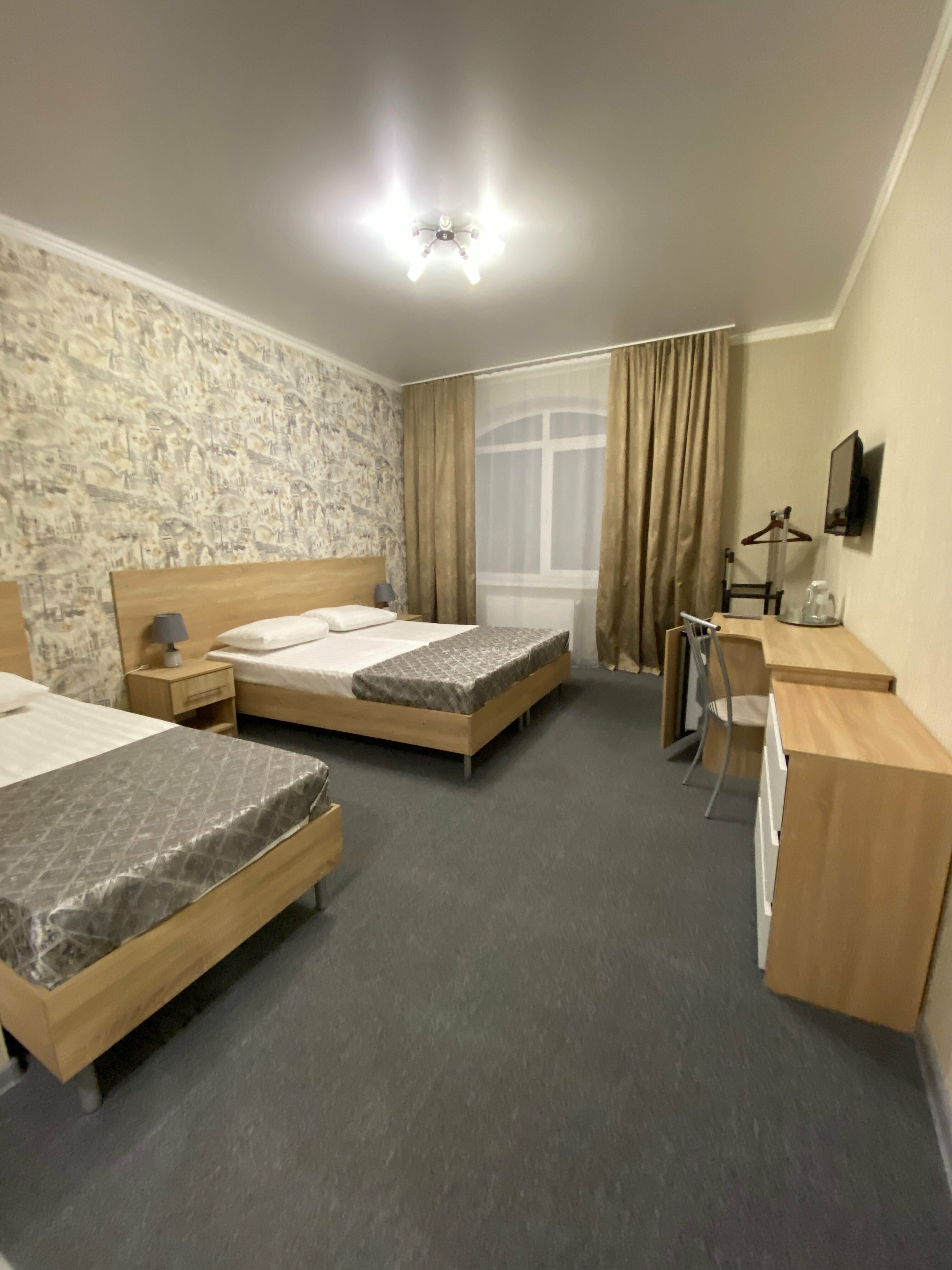 Улучшенный трехместный номер с видом на море