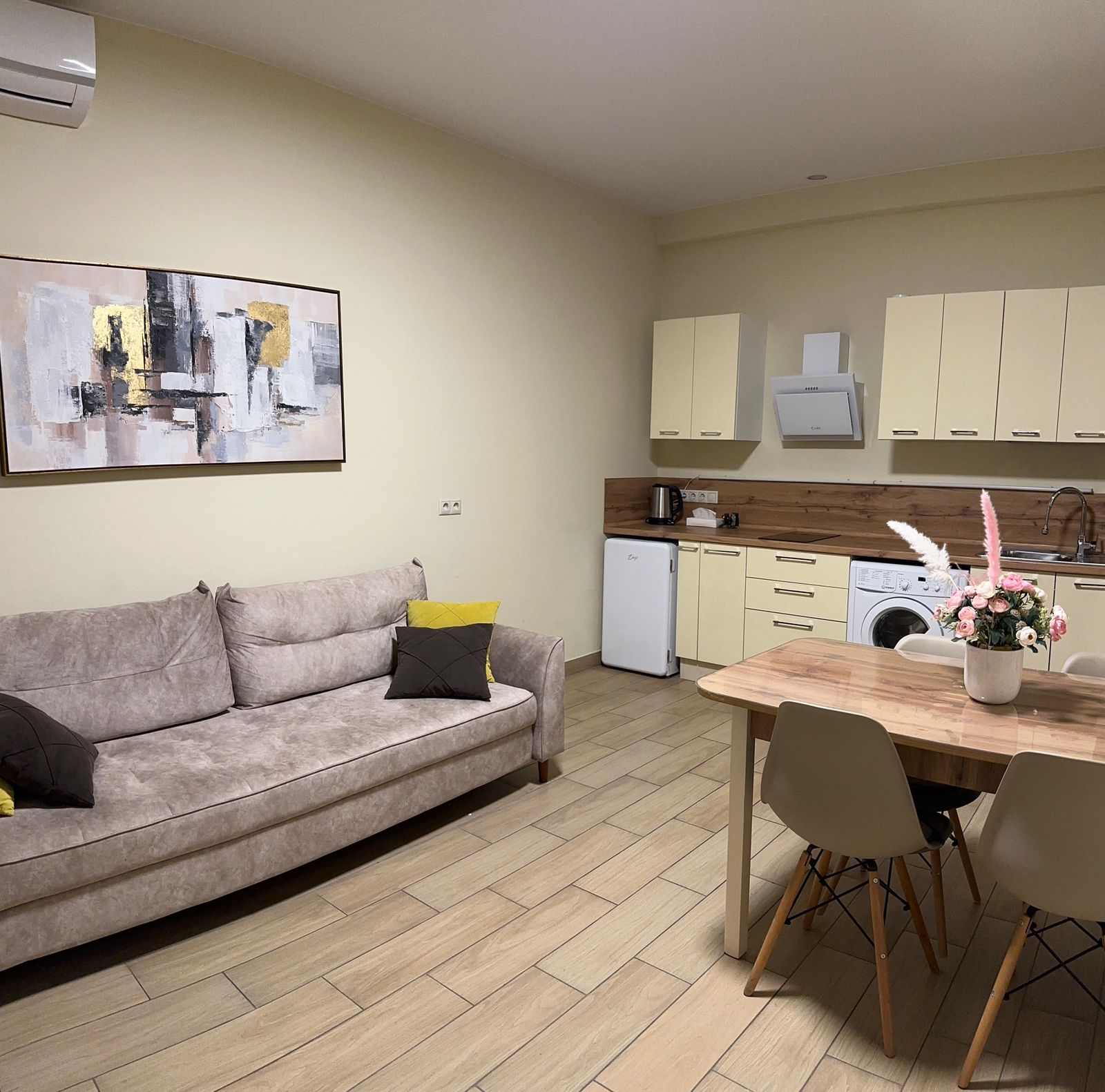 Апартаменты с видом на бассейн