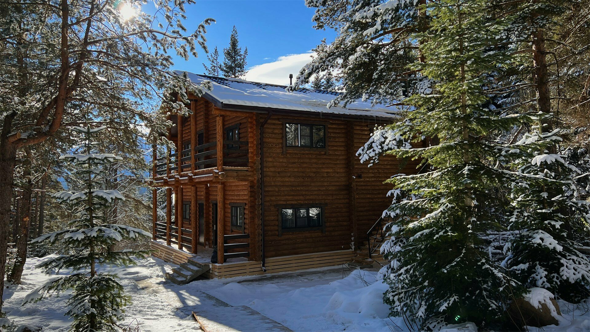 Шале с большой двухспальной кроватью NEW