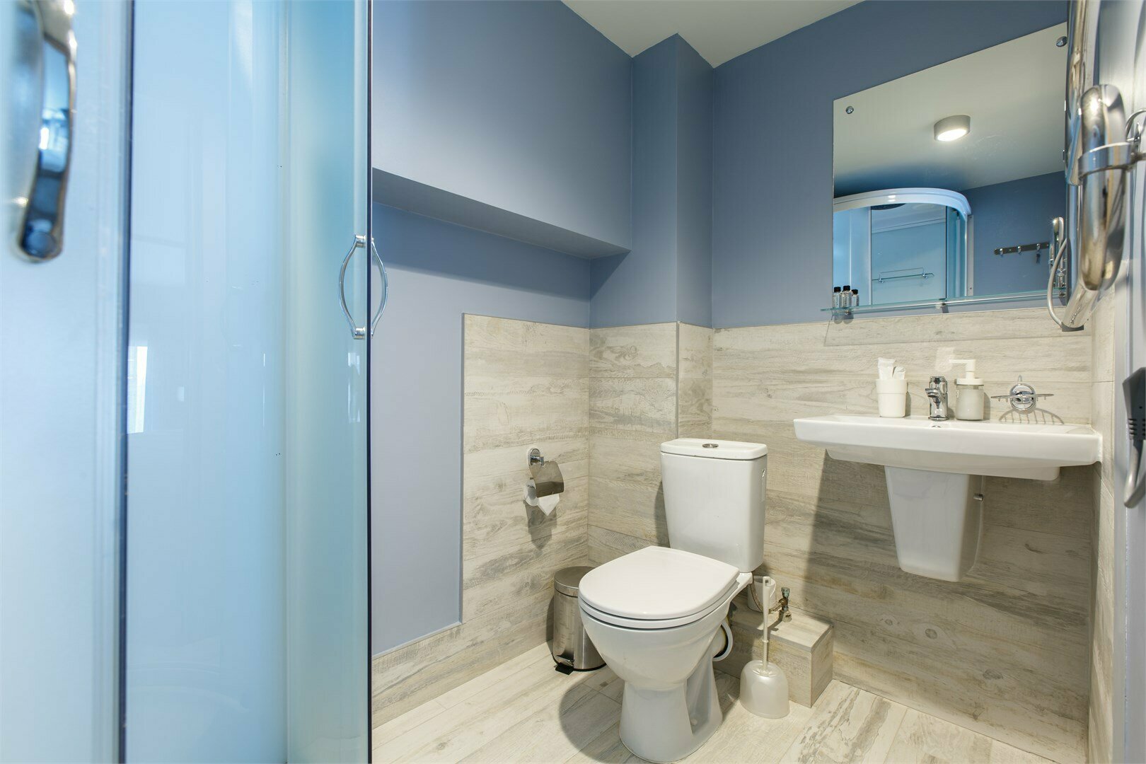 Двухуровневые апартаменты SUITE