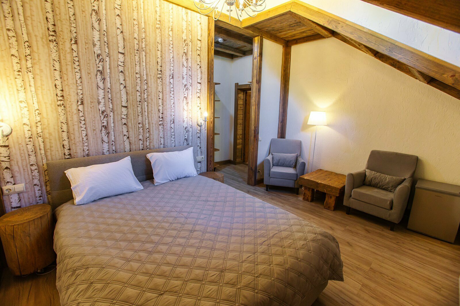 Улучшенный номер с кроватью размера «queen-size»