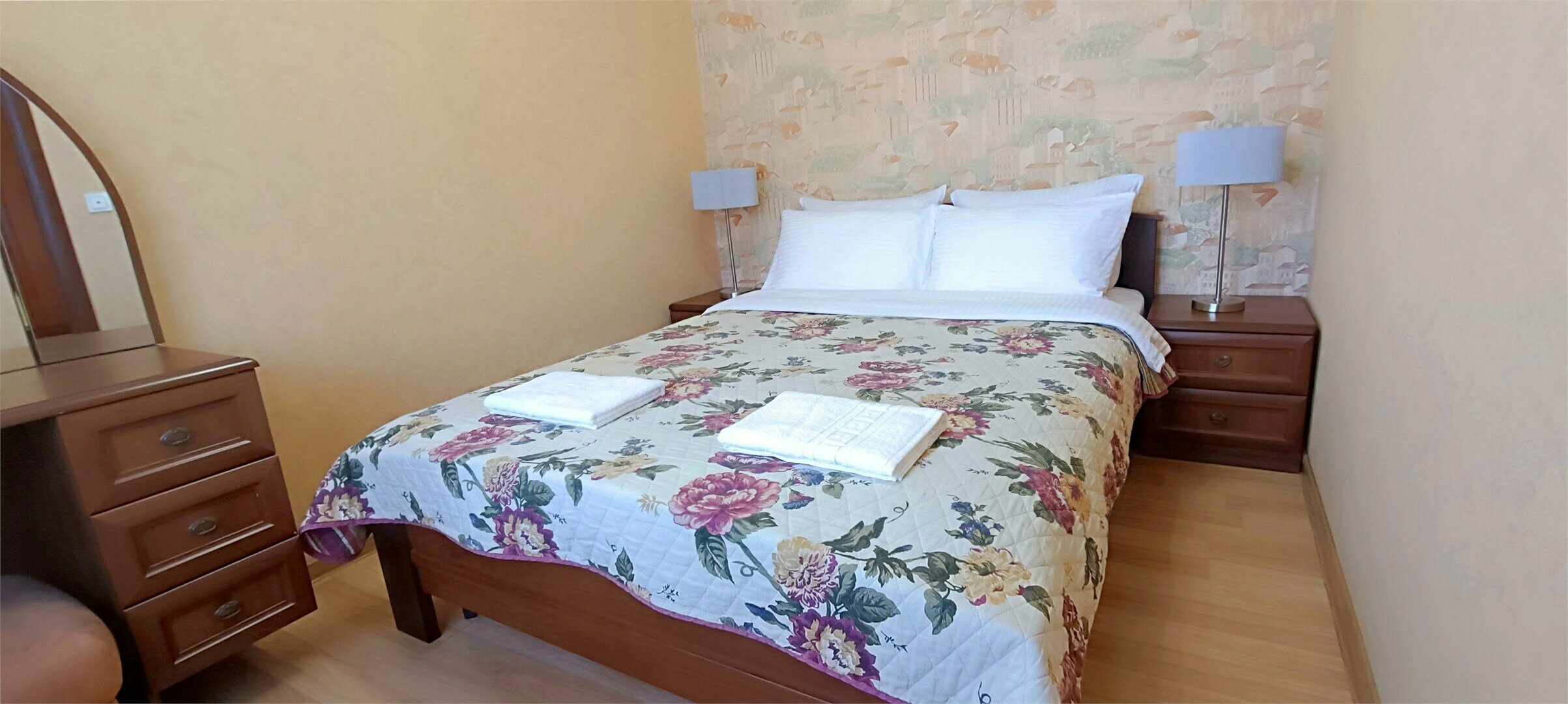 Двухкомнатный номер "Комфорт" трехместный с большой лоджией