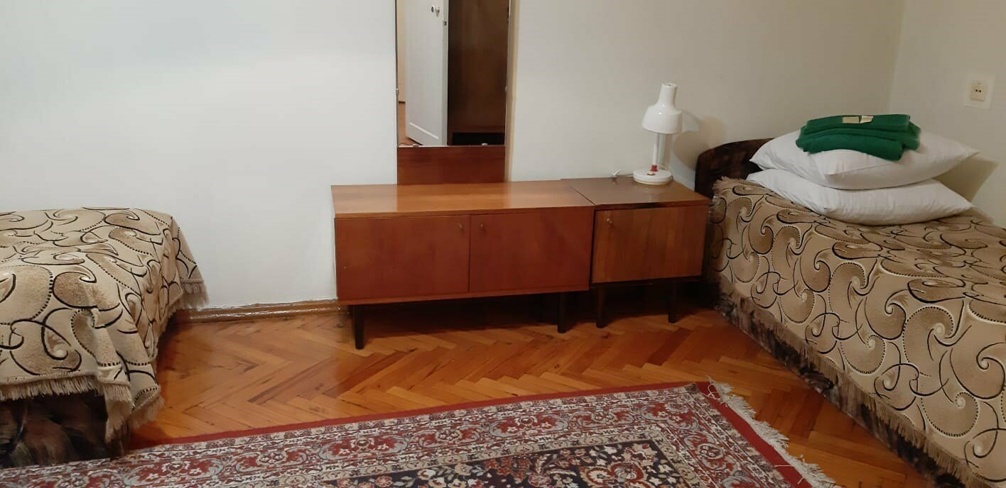 Трехместный трехкомнатный номер (Семь номеров)