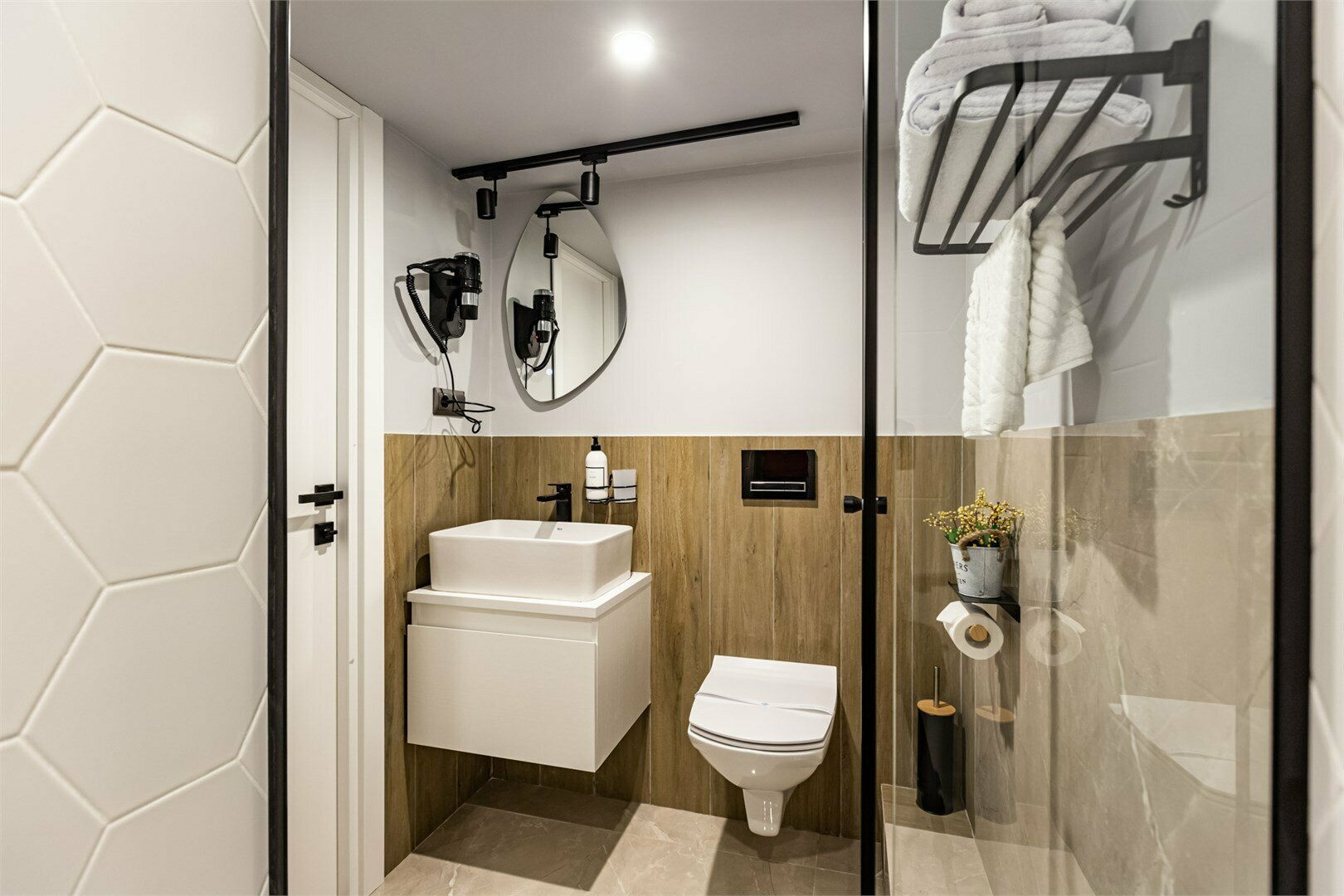 Двухуровневые апартаменты для двоих