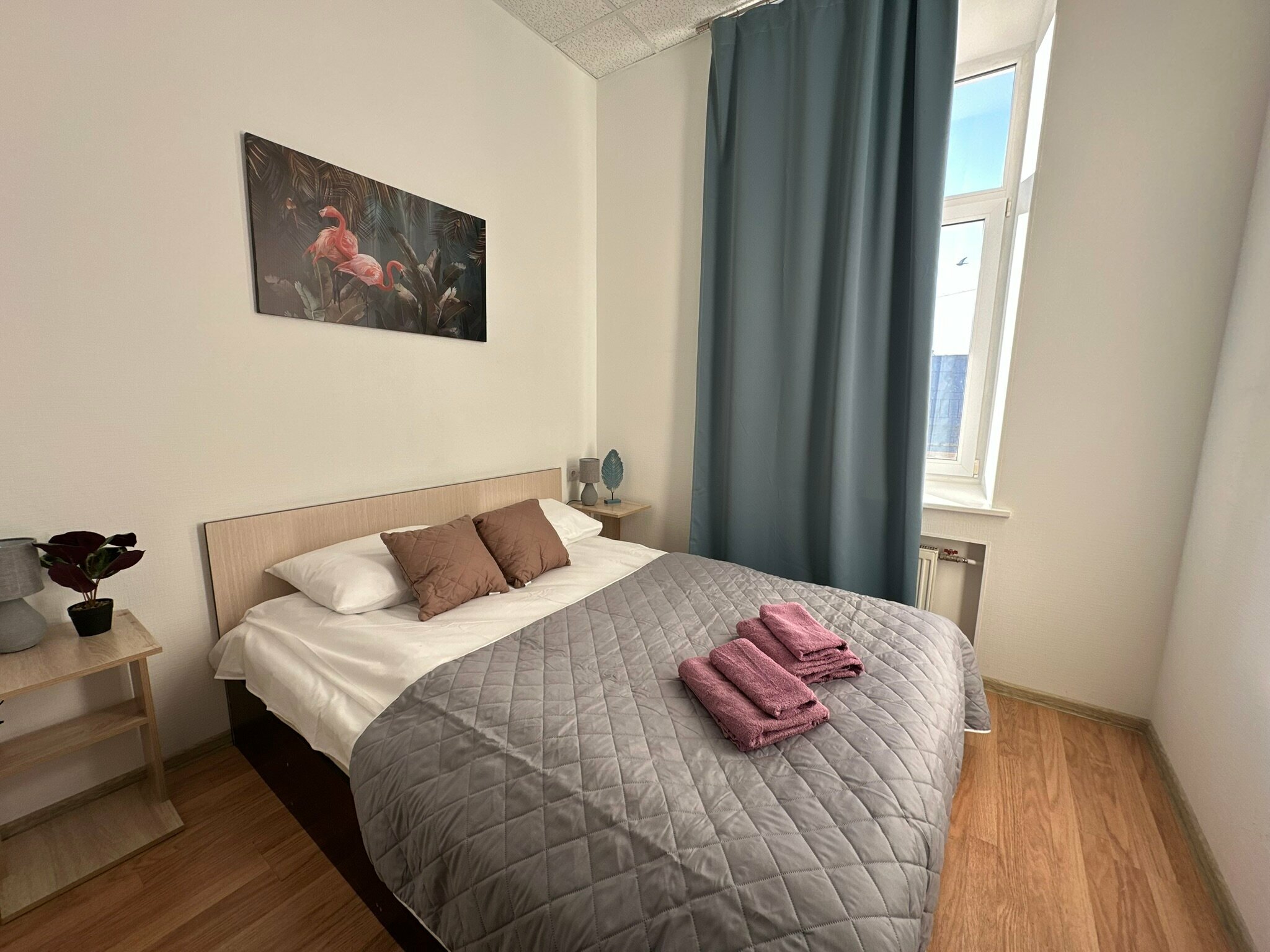 Двухместный стандарт с двуспальной кроватью на 5 этаже без лифта