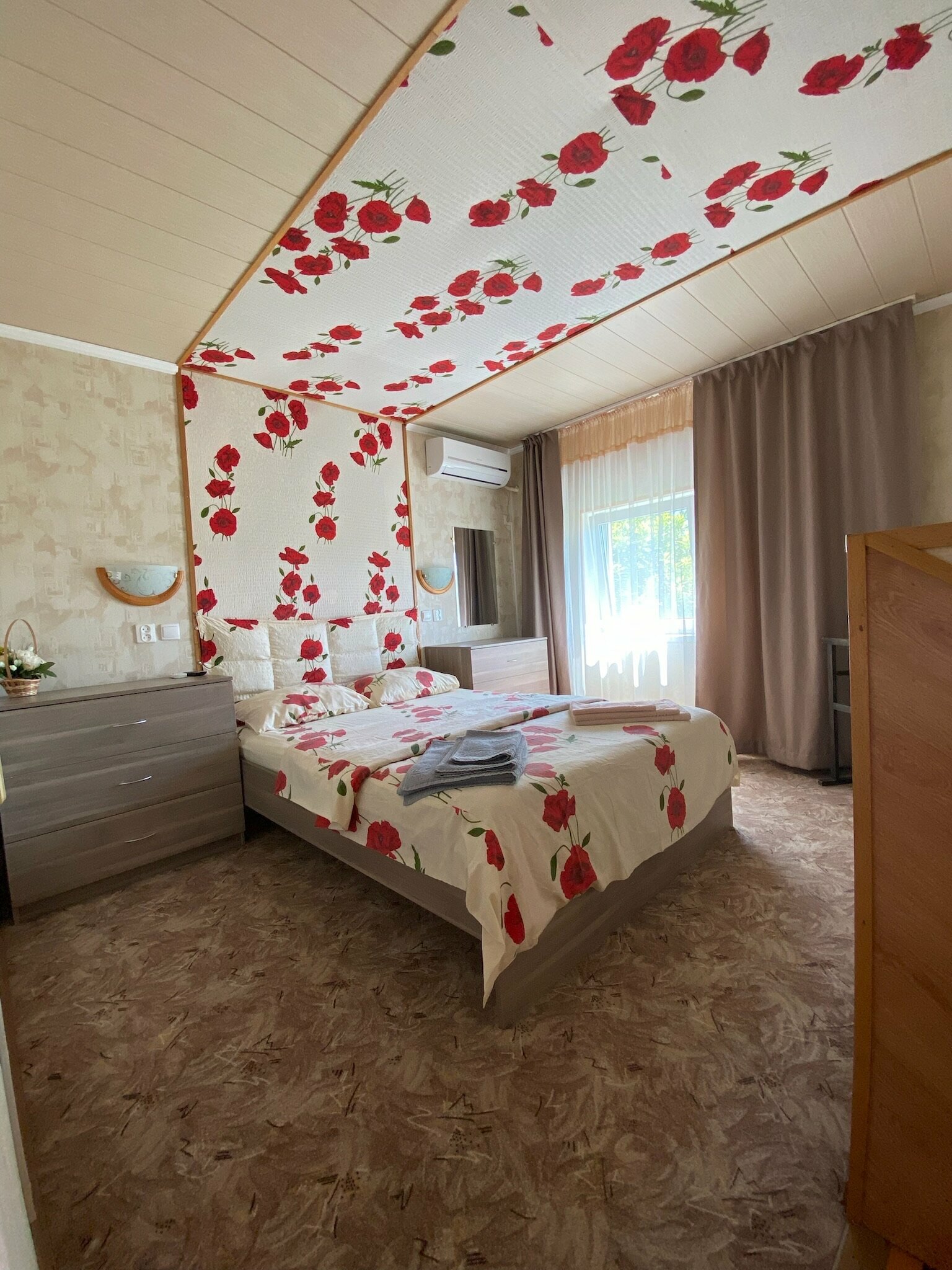 Улучшенный четырехместный номер