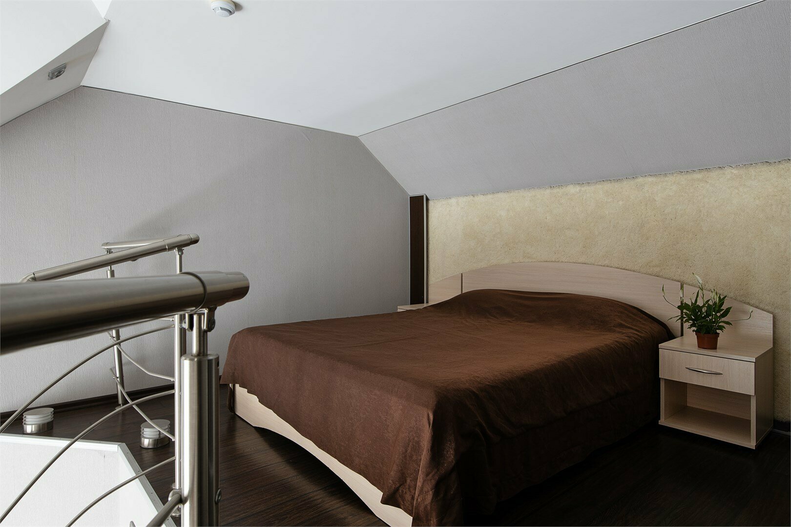 двухуровневый