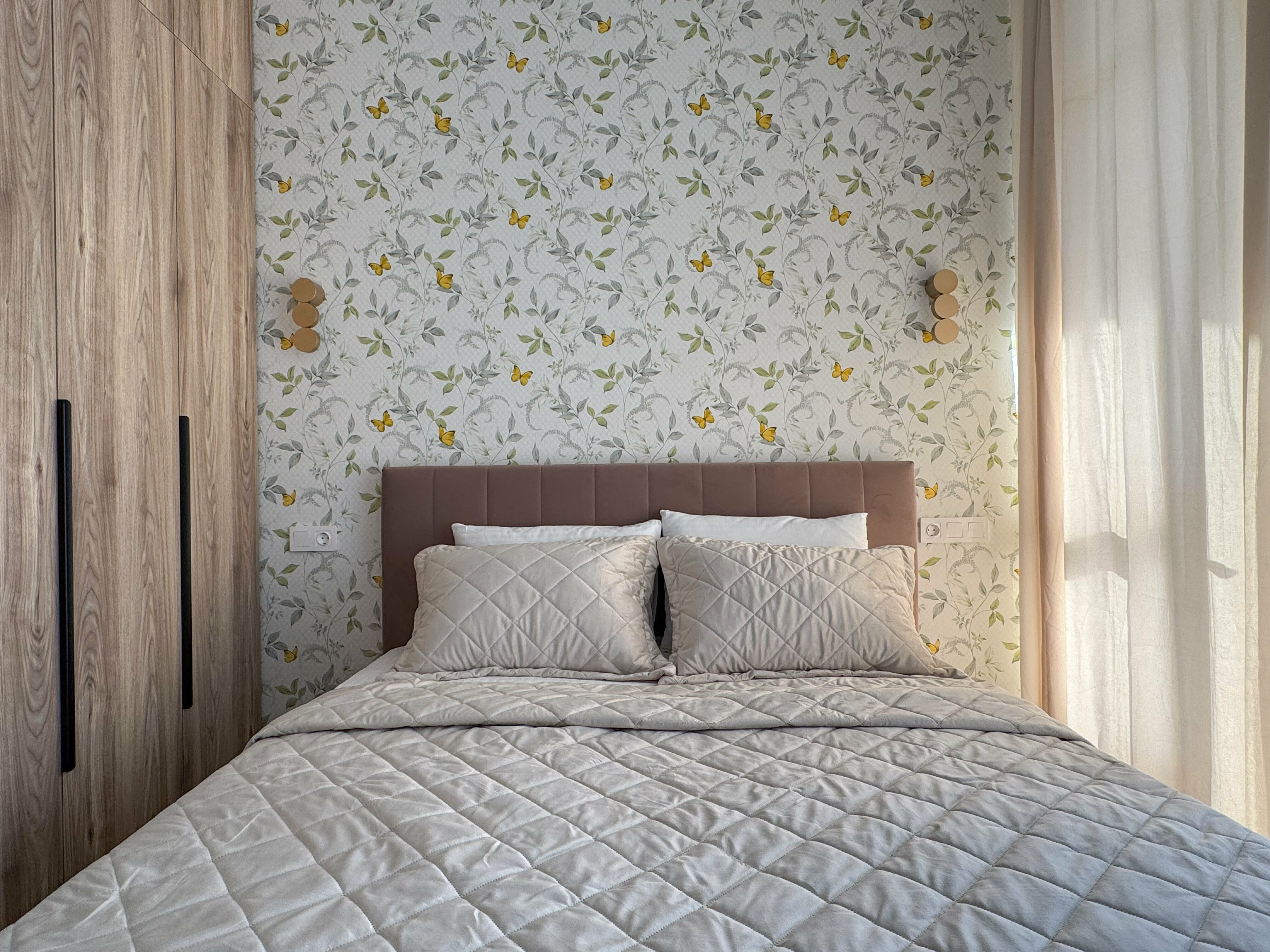 Двухкомнатная квартира с панорамными окнами на 14 этаже (О103)