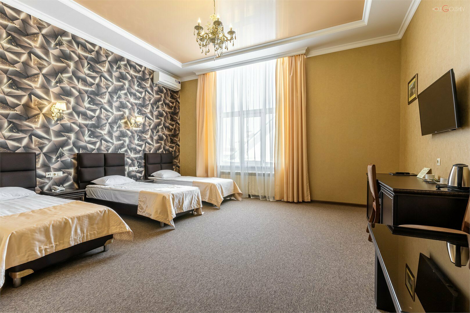 Улучшенный трехместный номер