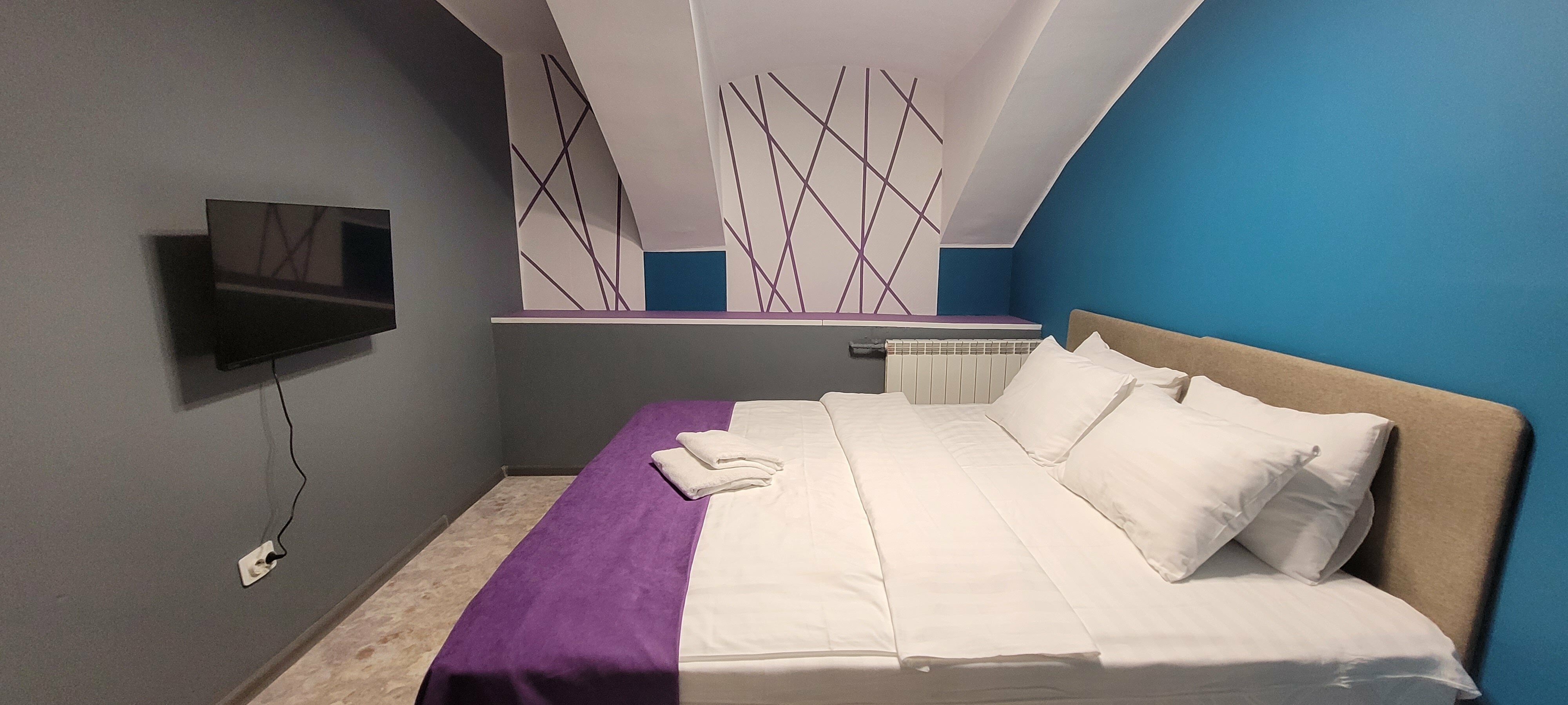 Двухместный номер "эконом" без окна с с/у на этаже