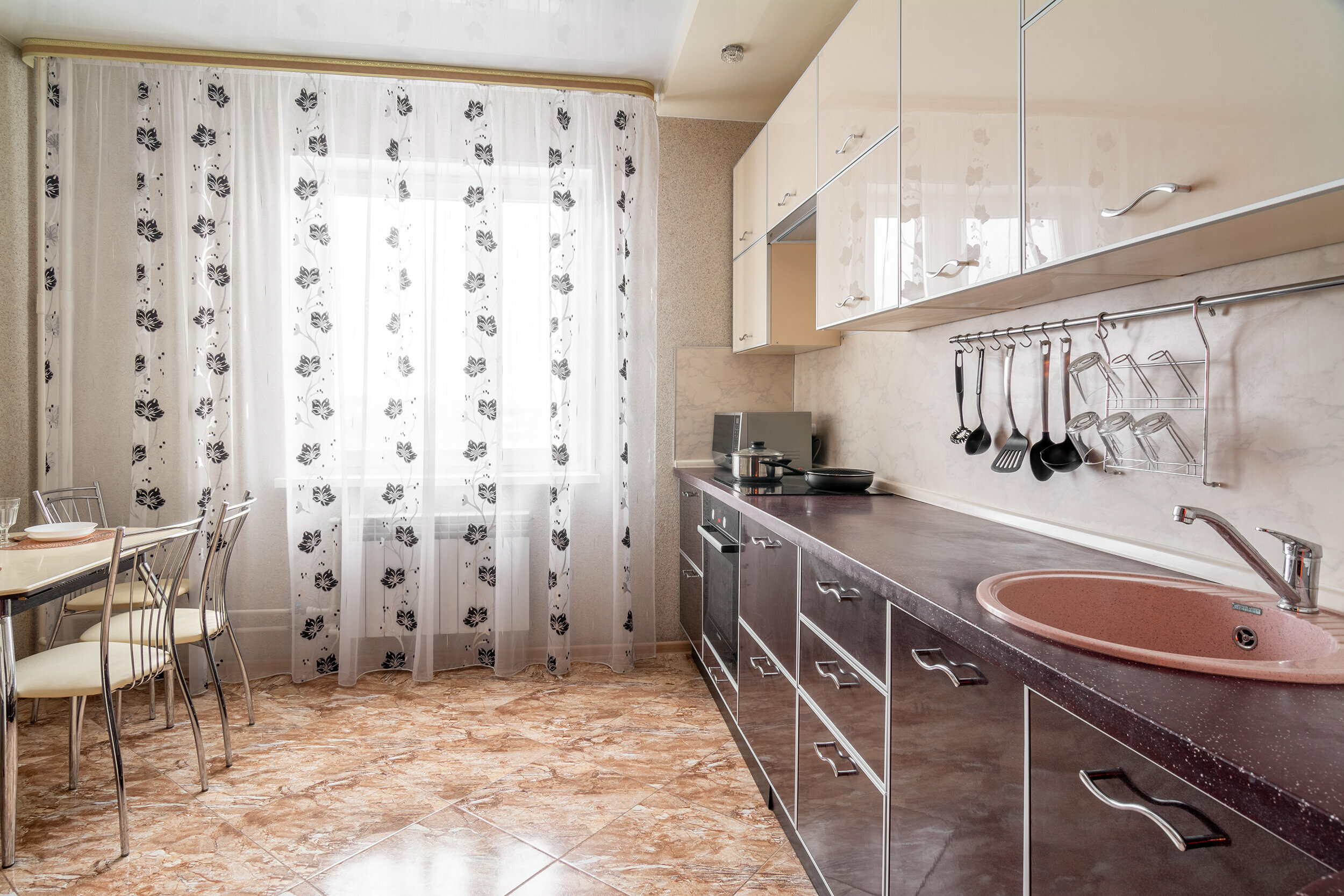 Cемейный номер с собственной ванной комнатой