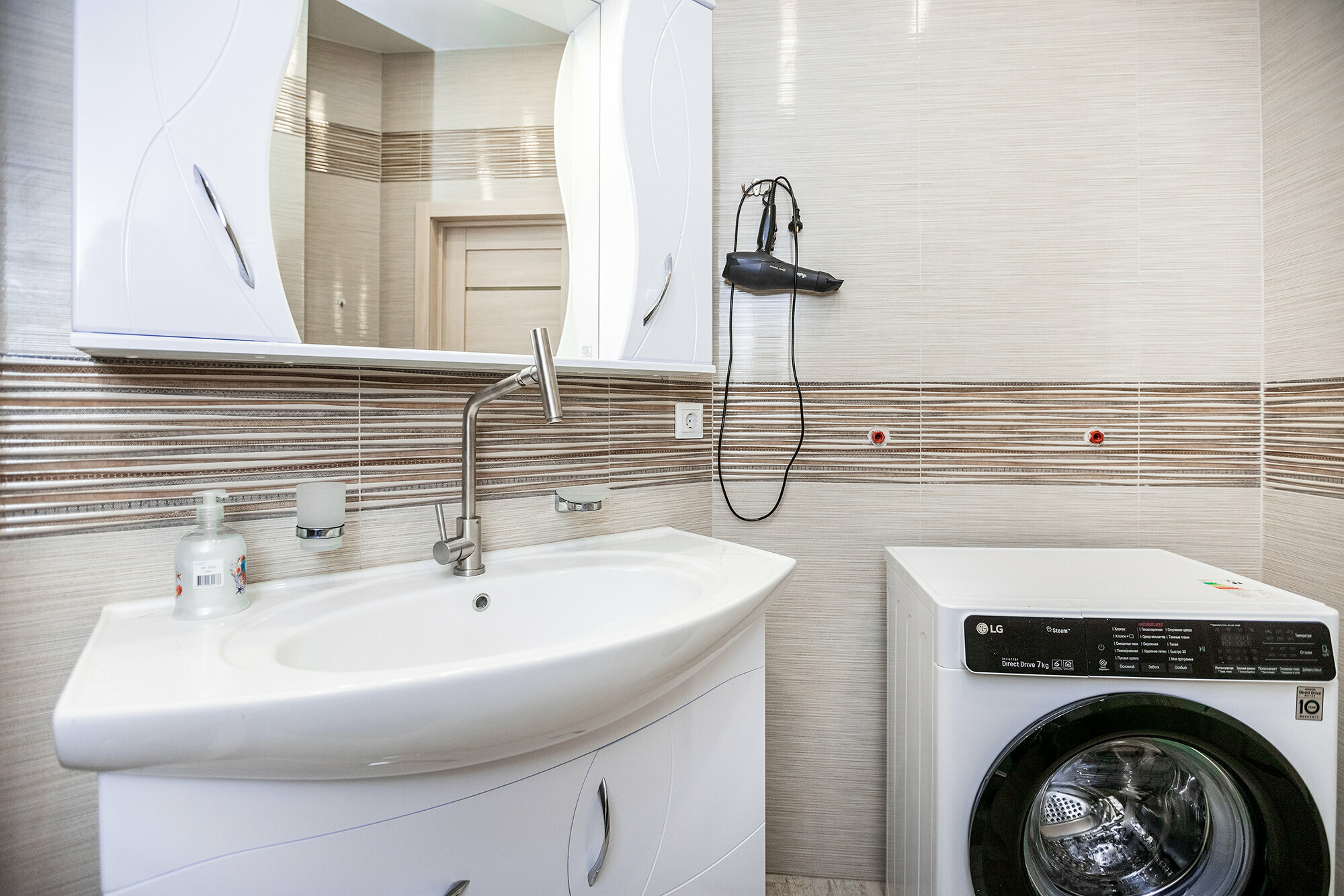 Апартаменты с видом на бассейн