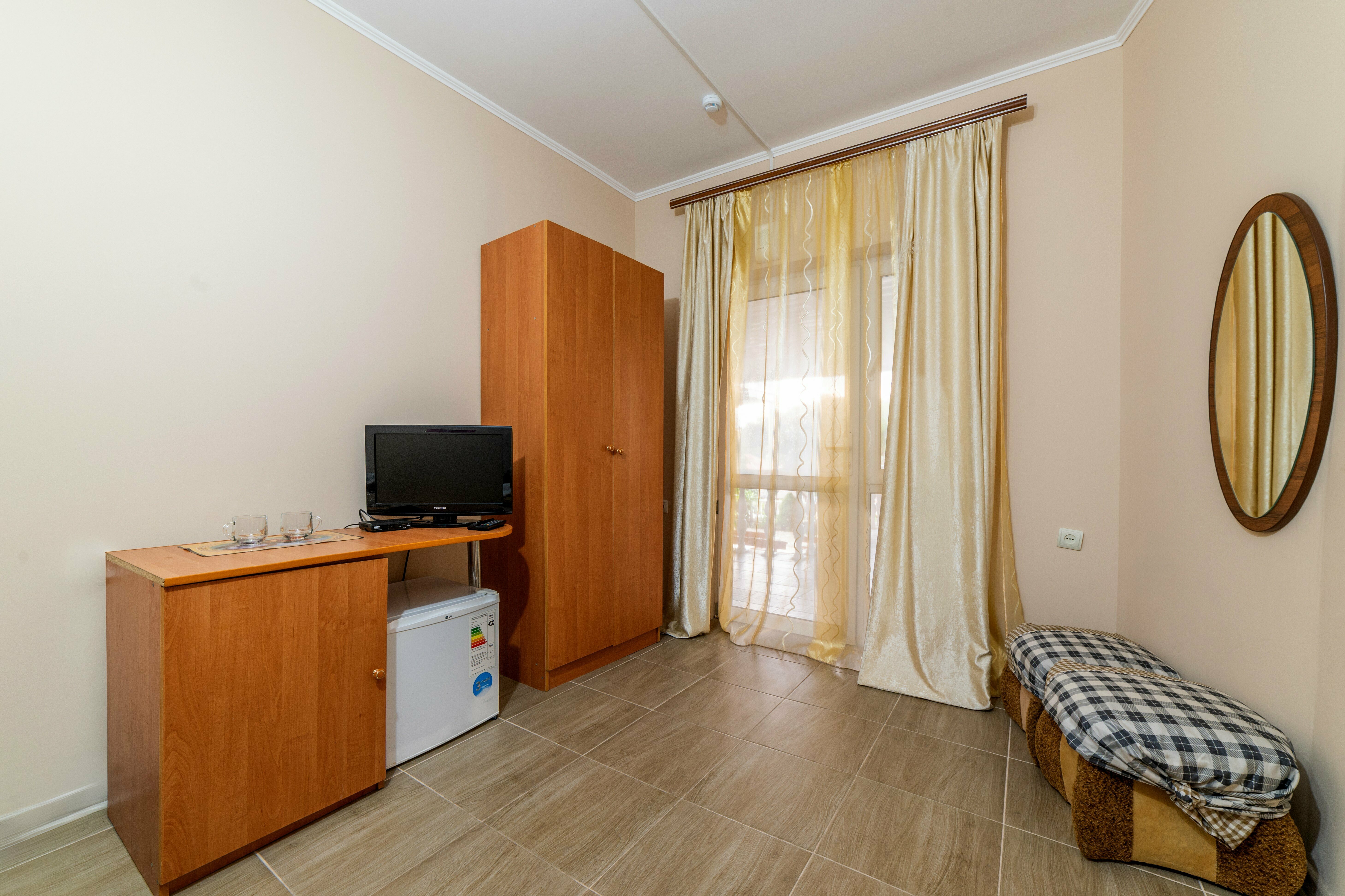 1.4  Двухместный номер категории "Стандарт"